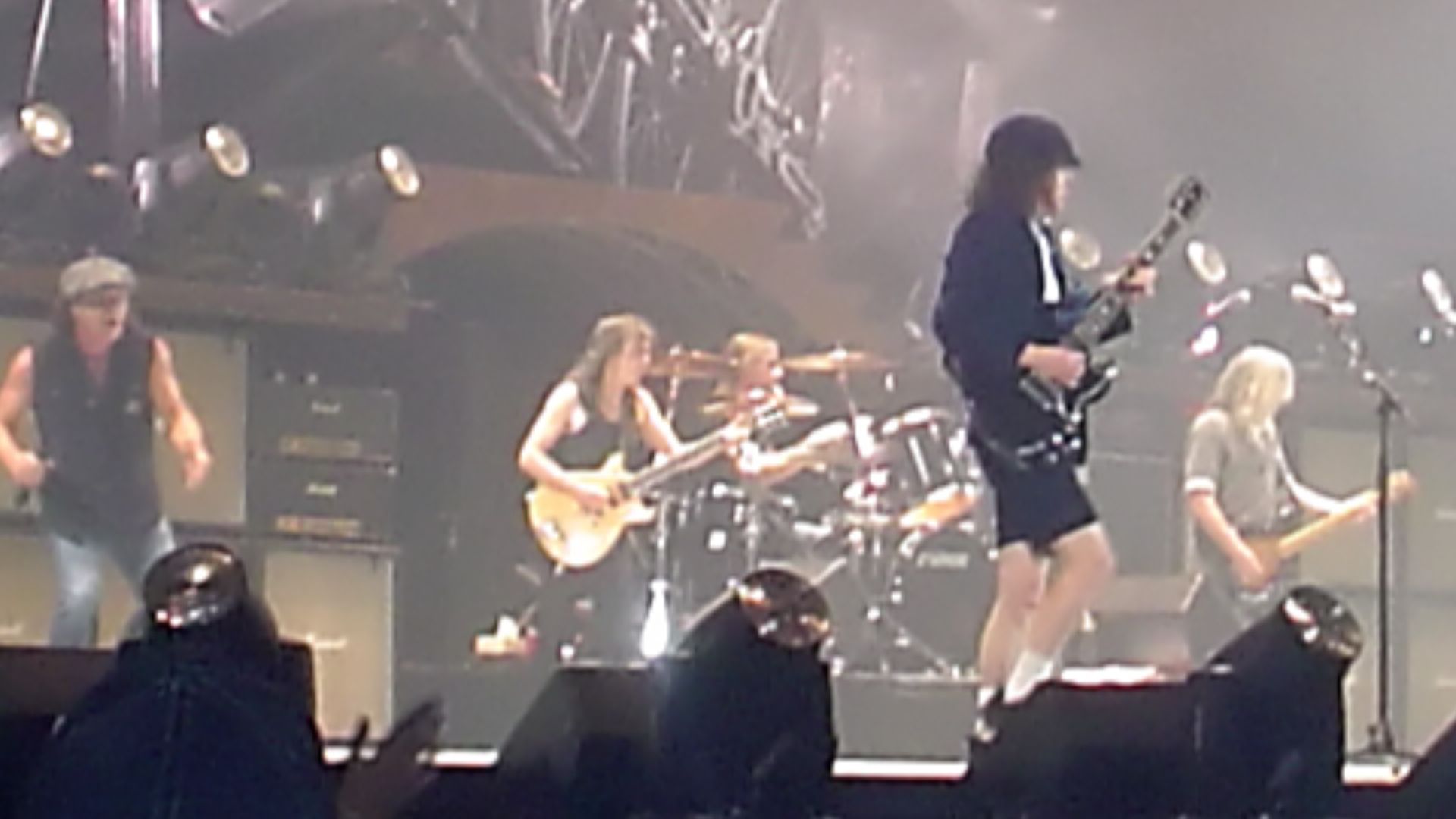 File:ACDC In Tacoma 2009.jpg
