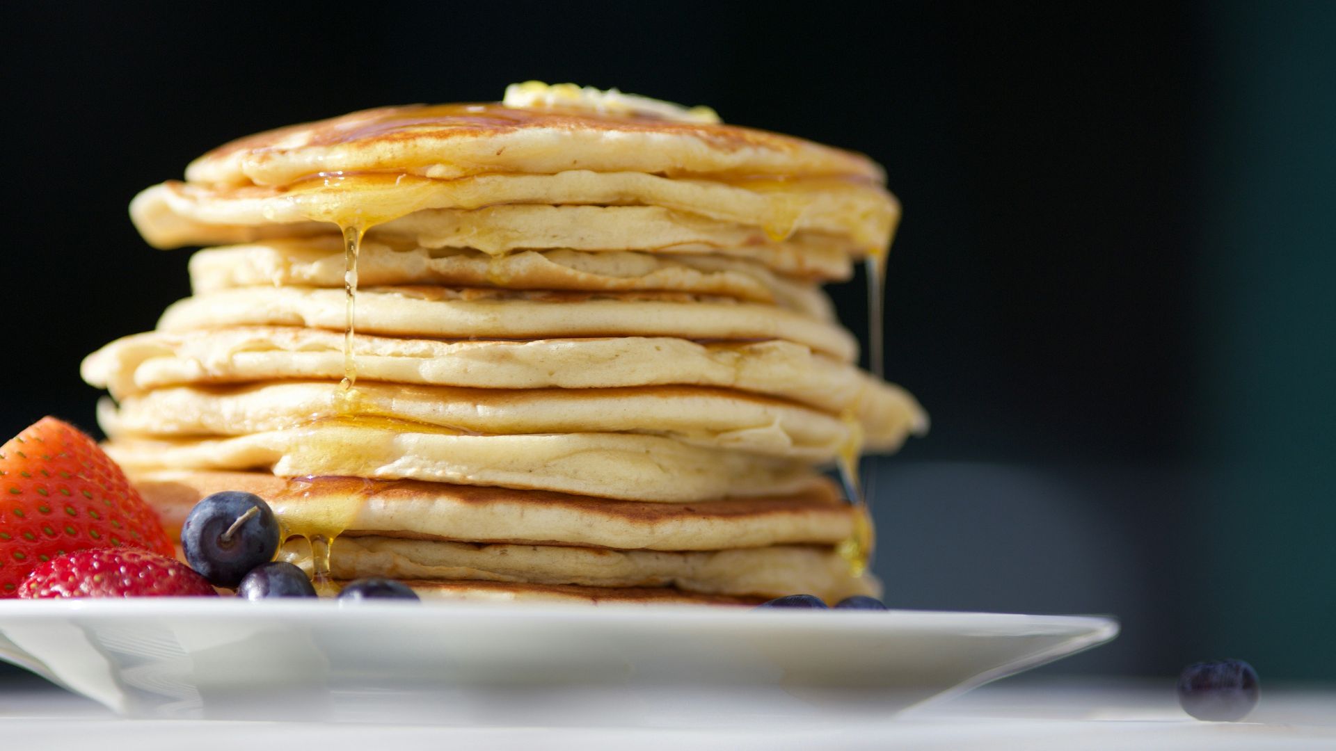 pancakes on palte