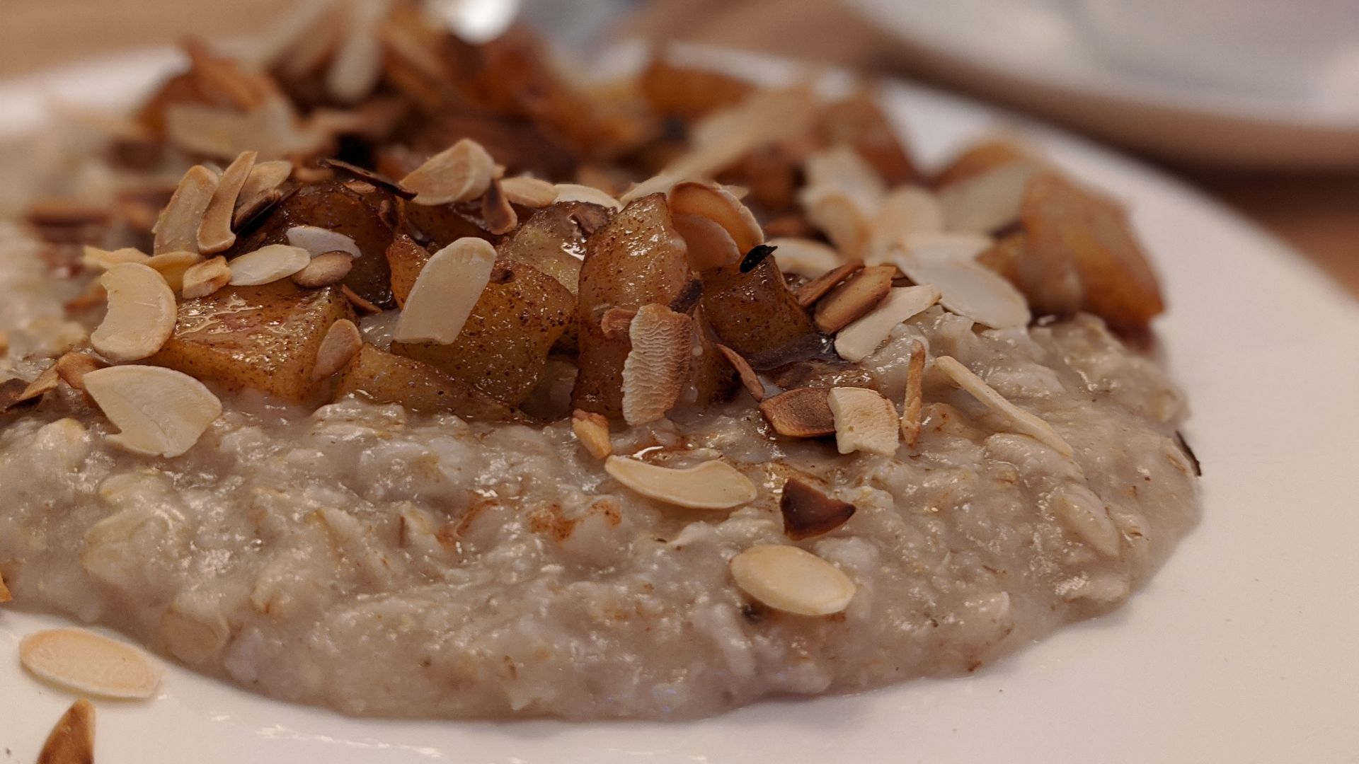 File:Apple cinnamon oatmeal 5.jpg