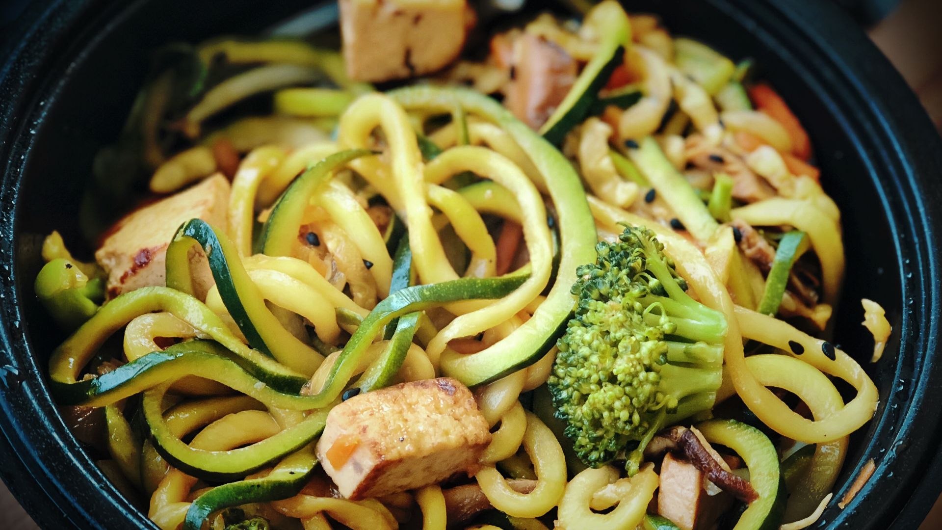 File:Zoodles - Zucchini Spirals at Noodles and Company (41891311712).jpg
