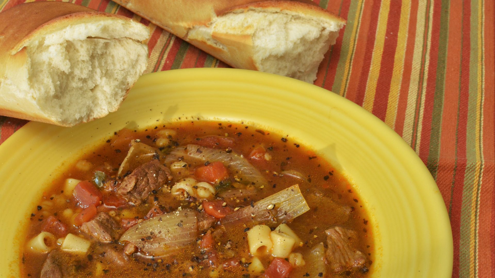 File:Beef and barley soup with tomatoes and pasta (12275605916).jpg