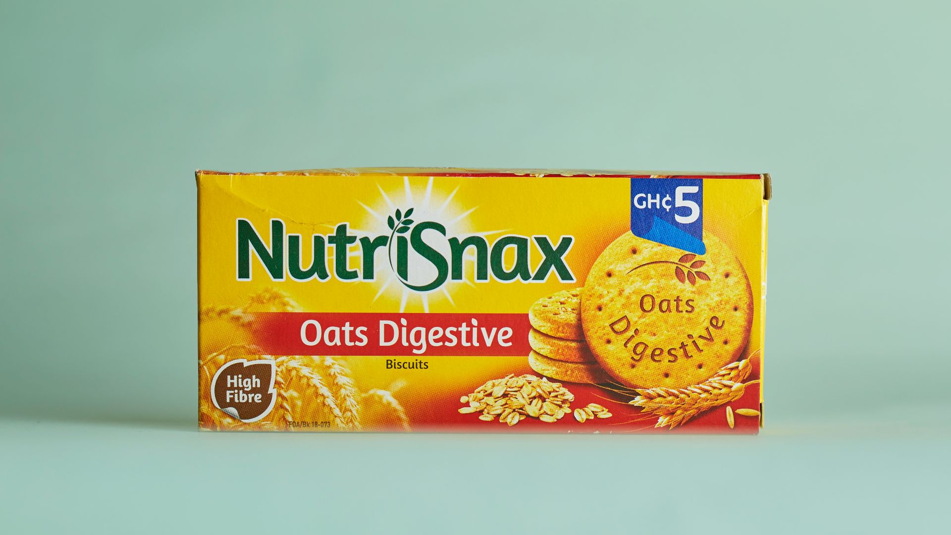 a box of nutrisnax oats digest cereal