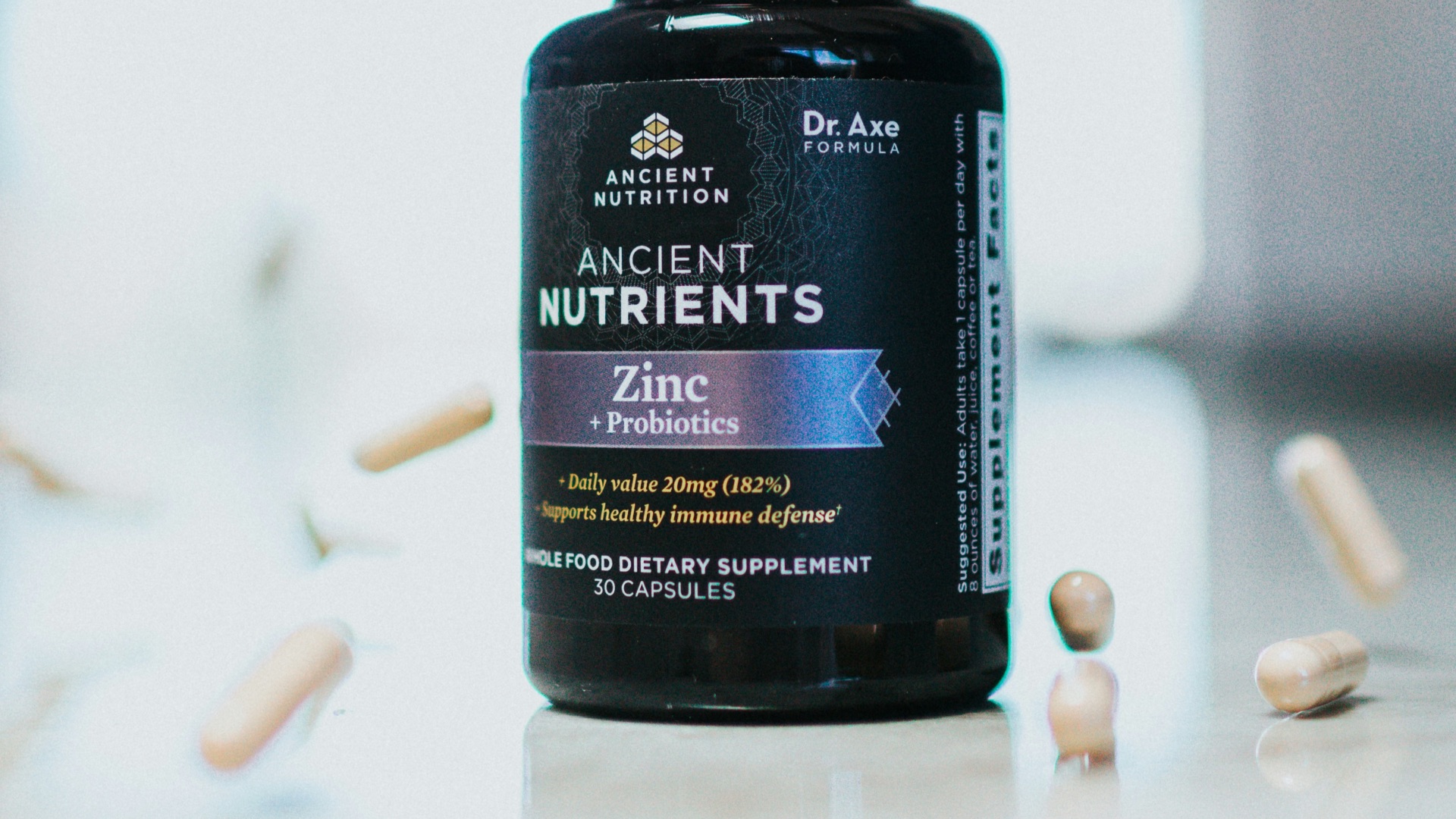 vitamin b 12 vitamin bottle