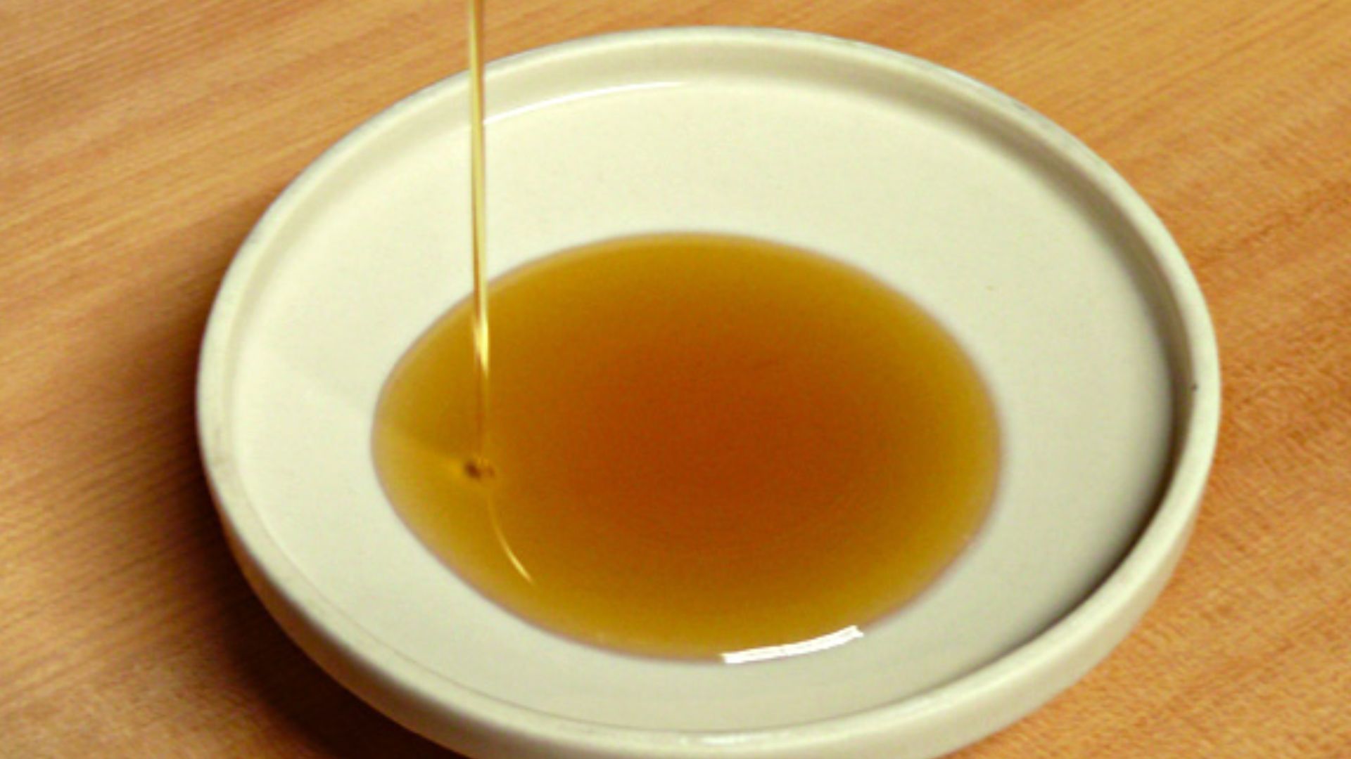 File:Sesame oil.jpg