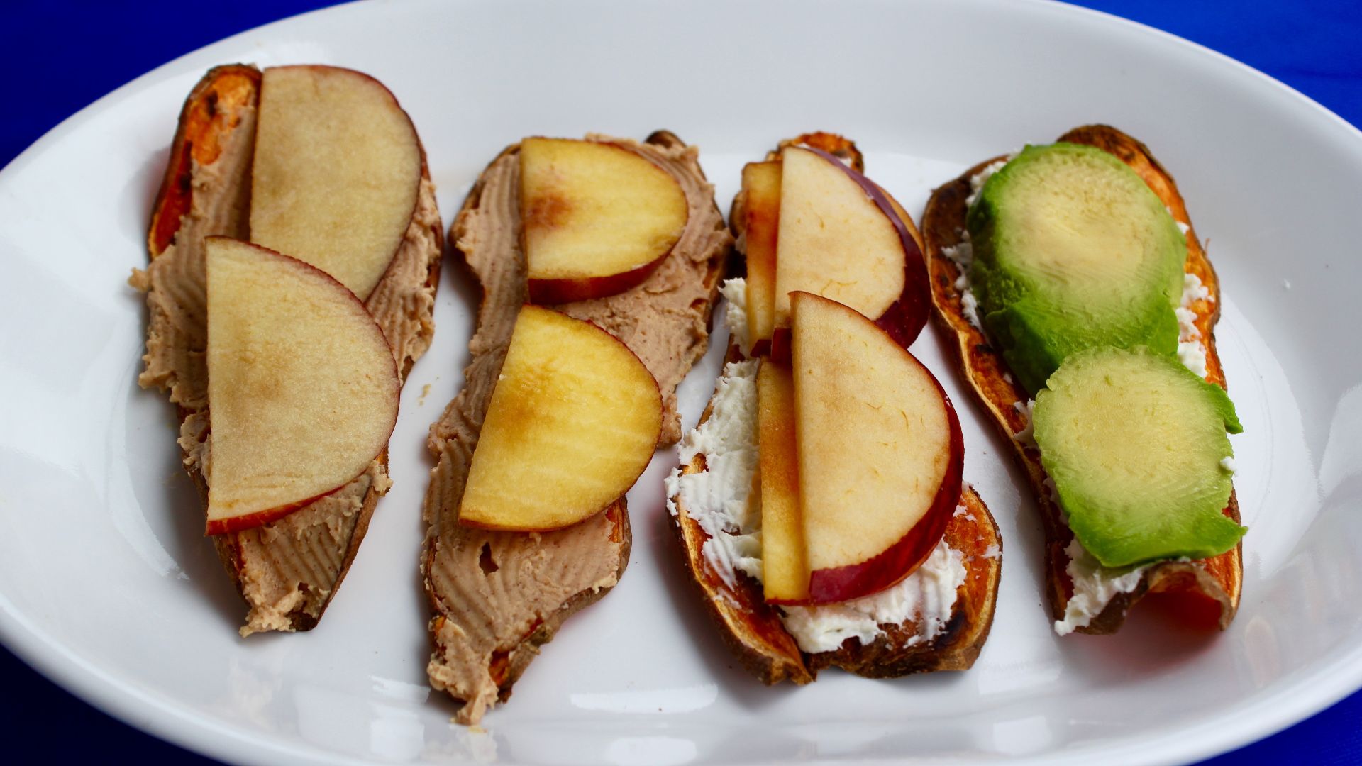 File:Sweet Potato Toast - Cadillac Farmers Market (28915591990).jpg