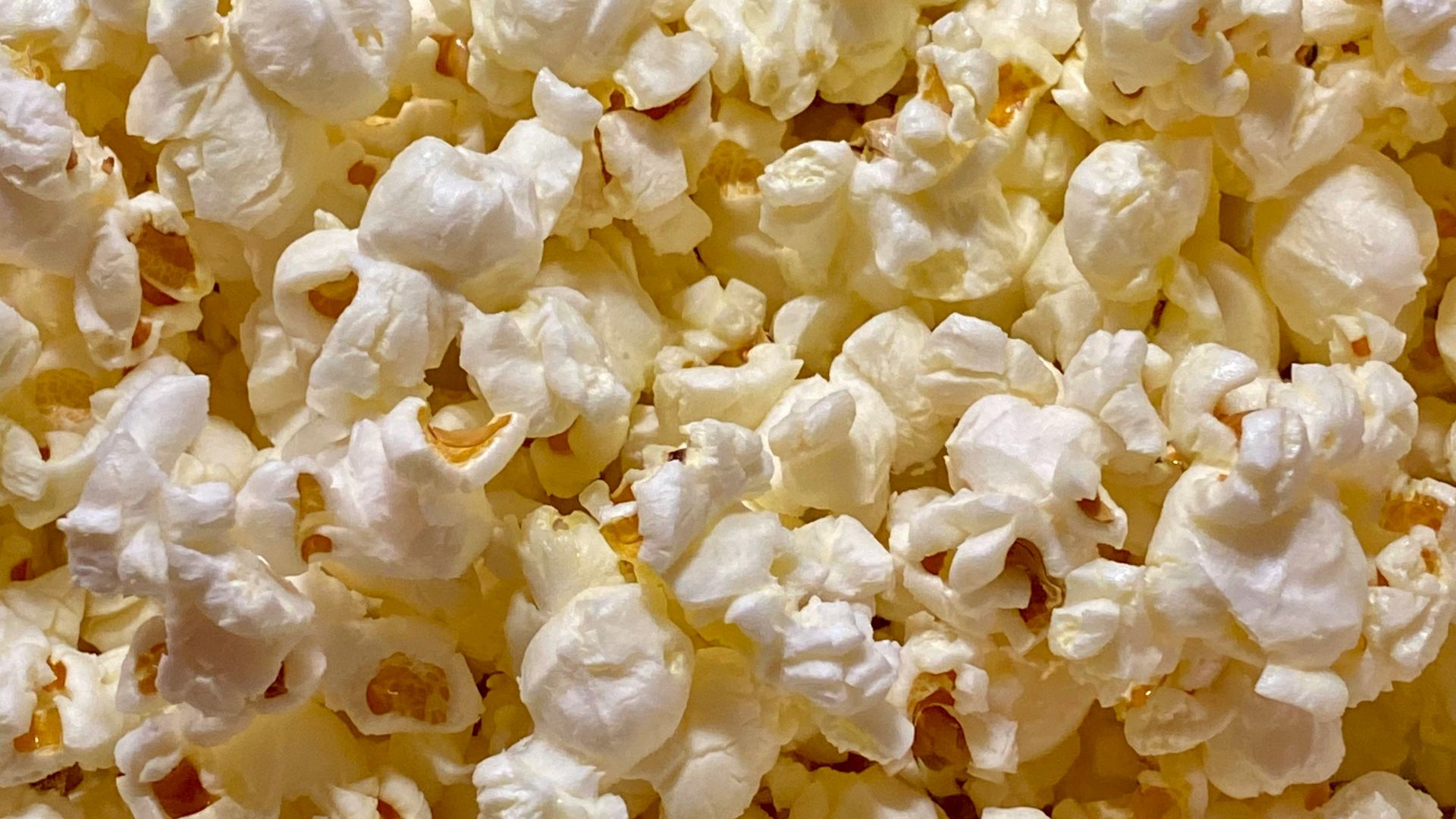 cooked popcorn