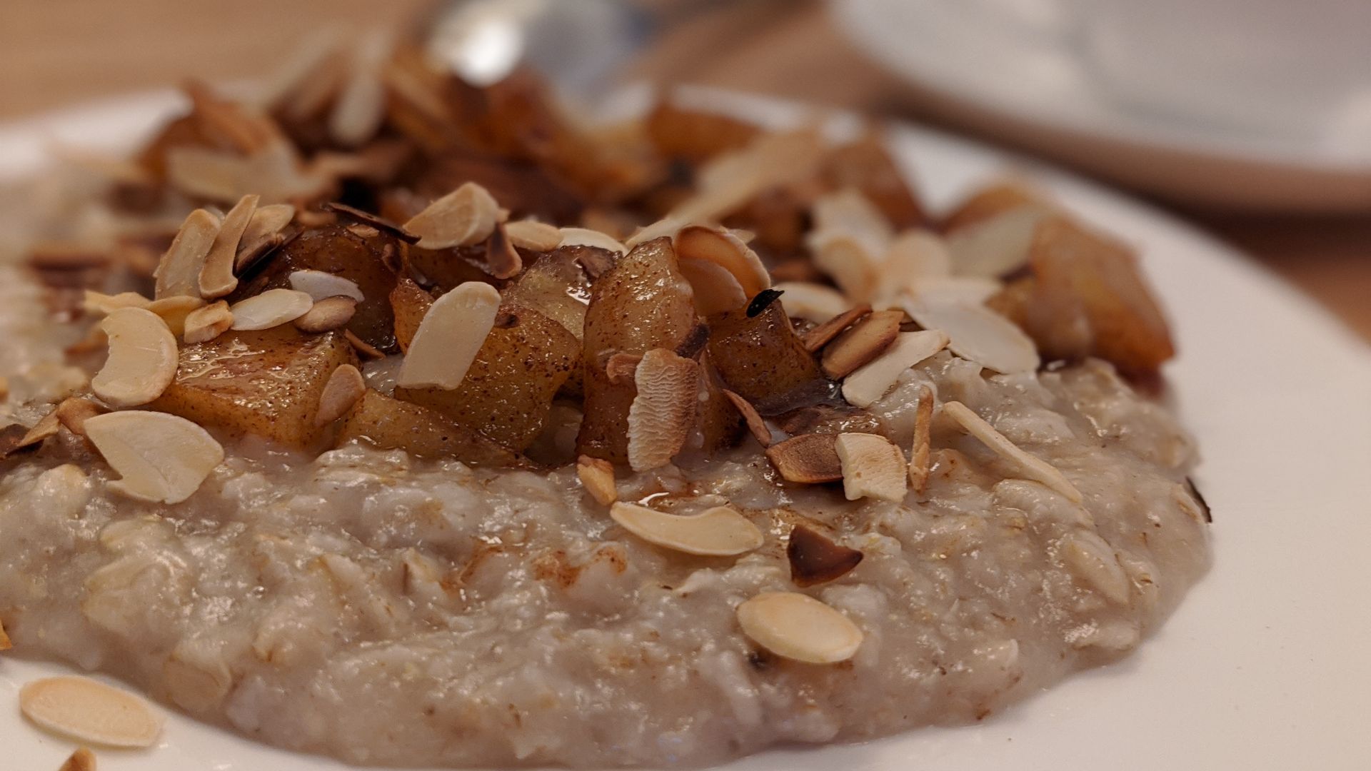 File:Apple cinnamon oatmeal 5.jpg