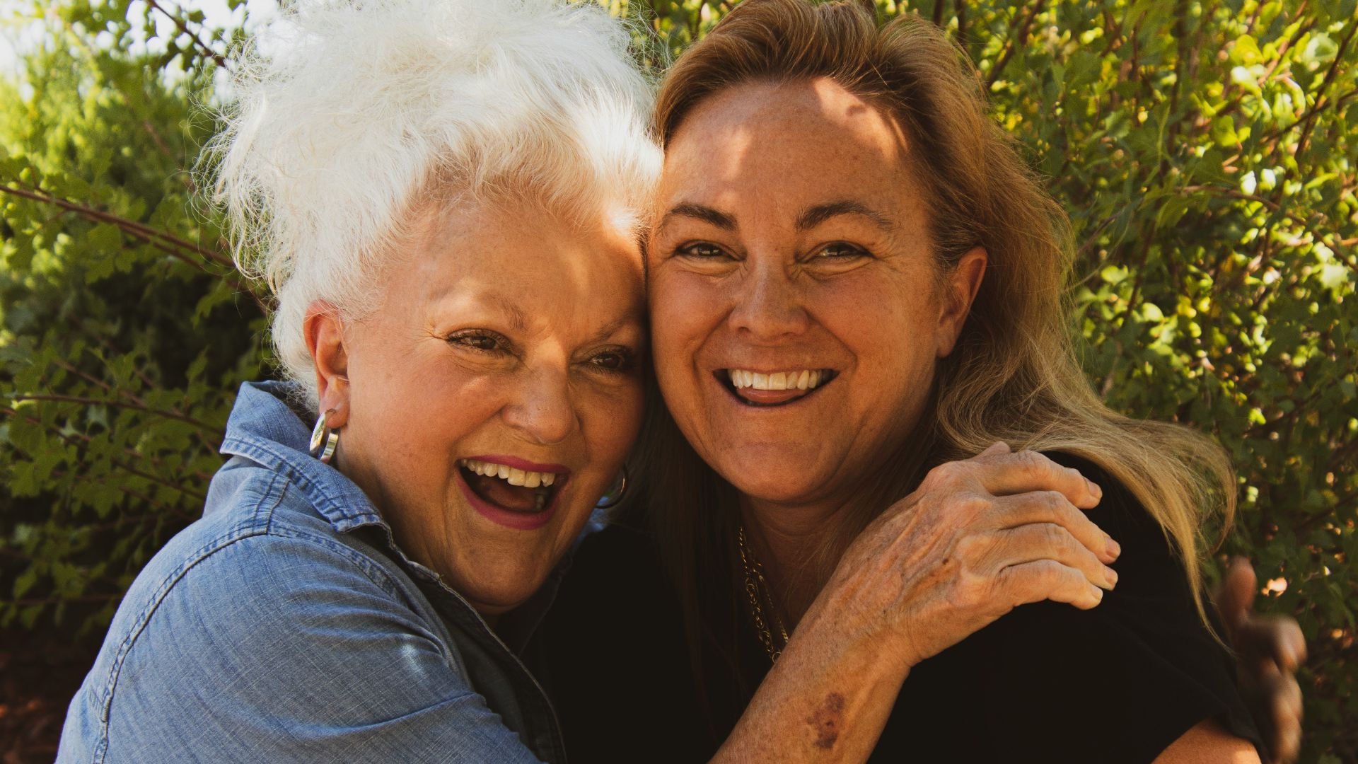 woman wearing black blouse