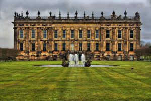 chatsworth-house-fountain-grass-lawn-60468-300x200.jpg