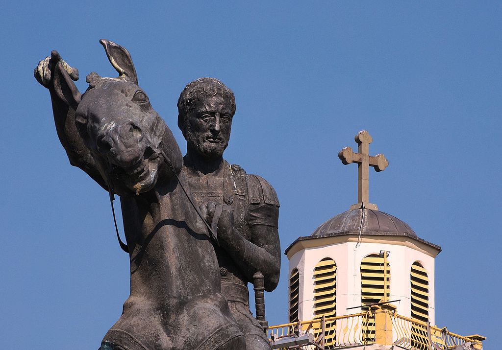 1024Px-Close-Up Of Philip Ii Of Macedon With Clock Tower In Background