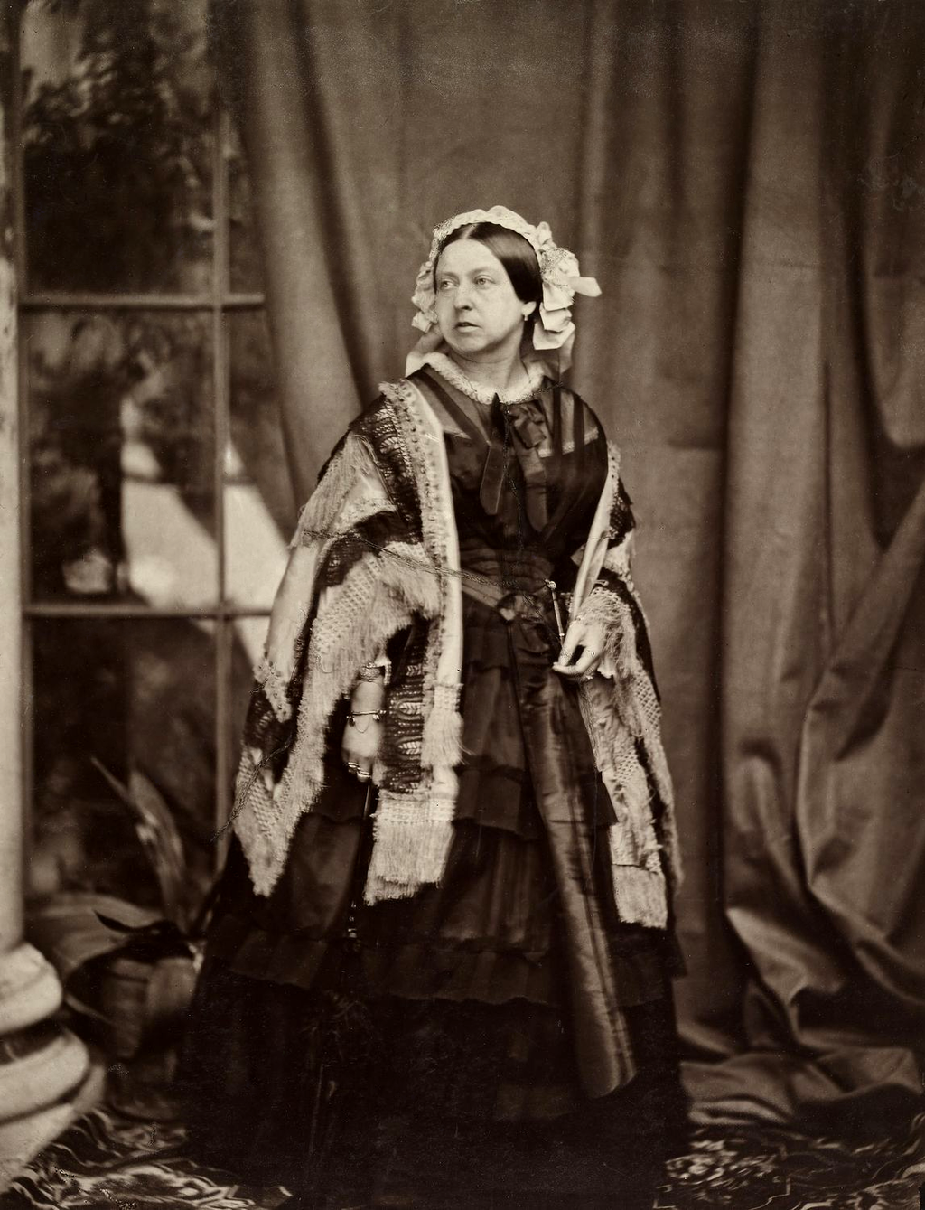 1024Px-Queen Victoria By Jje Mayall, 1860