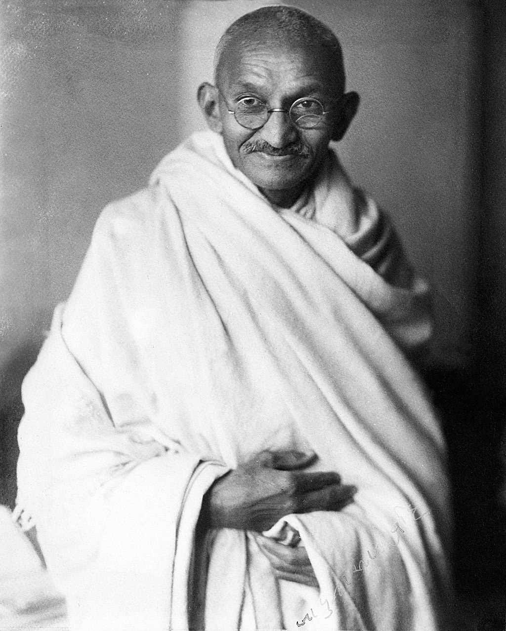 1024Px-Mahatma-Gandhi, Studio, 1931