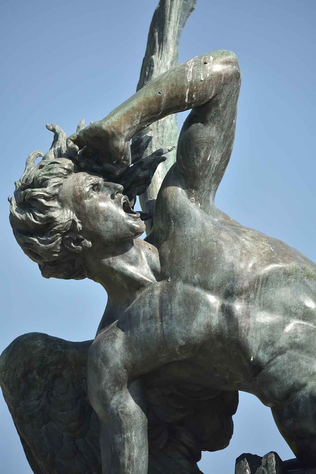 1024Px-Fountain Of The Fallen Angel - Madrid 04