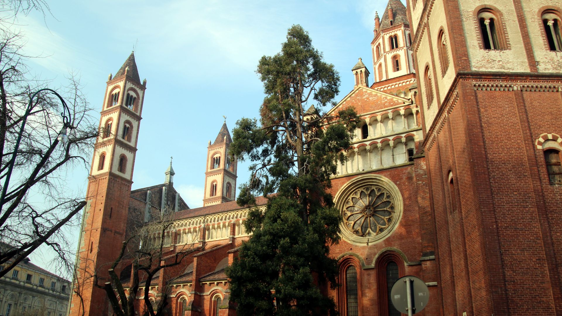 File:Basilica di Sant'Andrea (Vercelli) 25.jpg