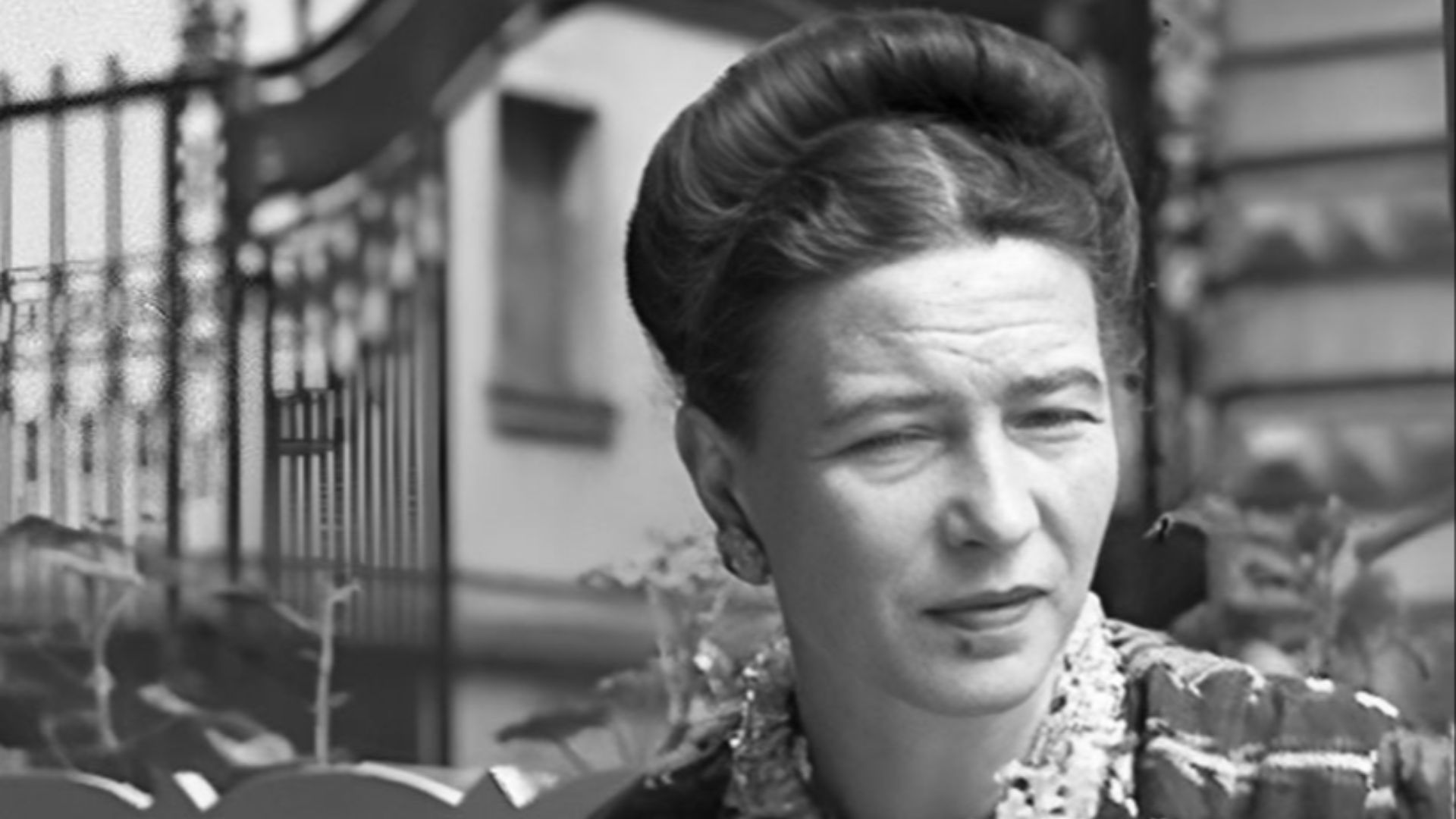 File:Simone De Beauvoir2.jpg