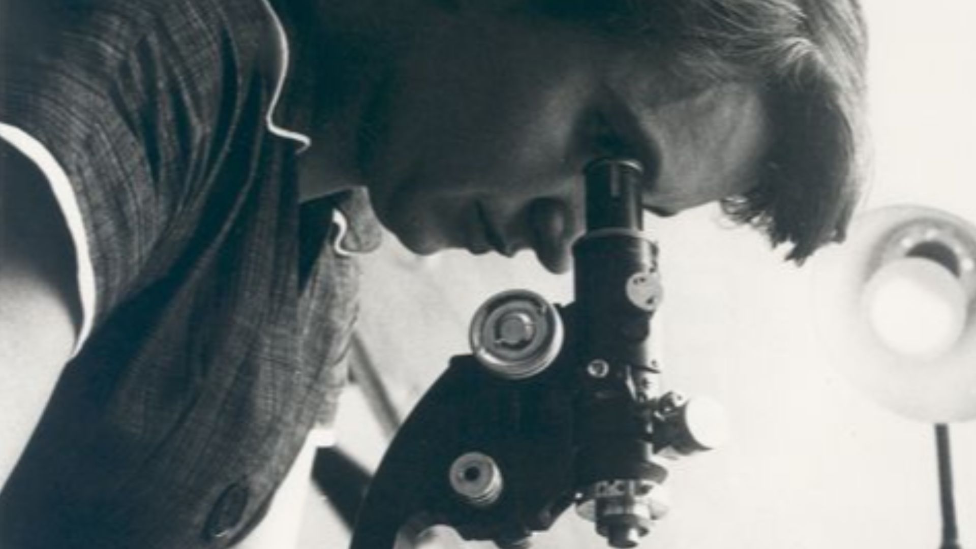 File:Rosalind Franklin.jpg
