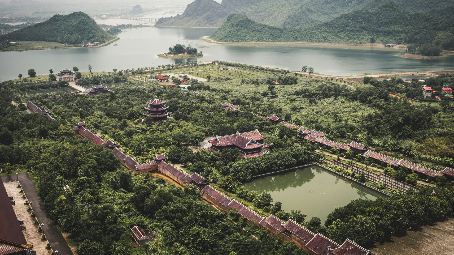 aerial view photography of brown pagoda temple during daytime