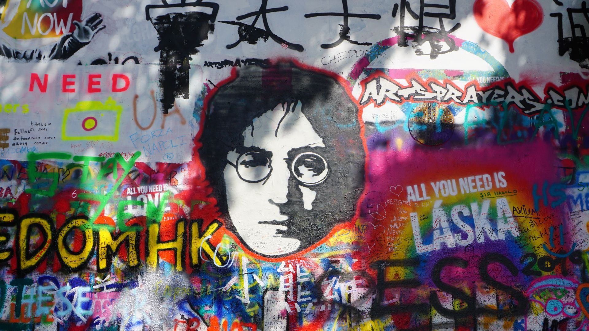File:Street art Picture of John Lennon in Prag.jpg