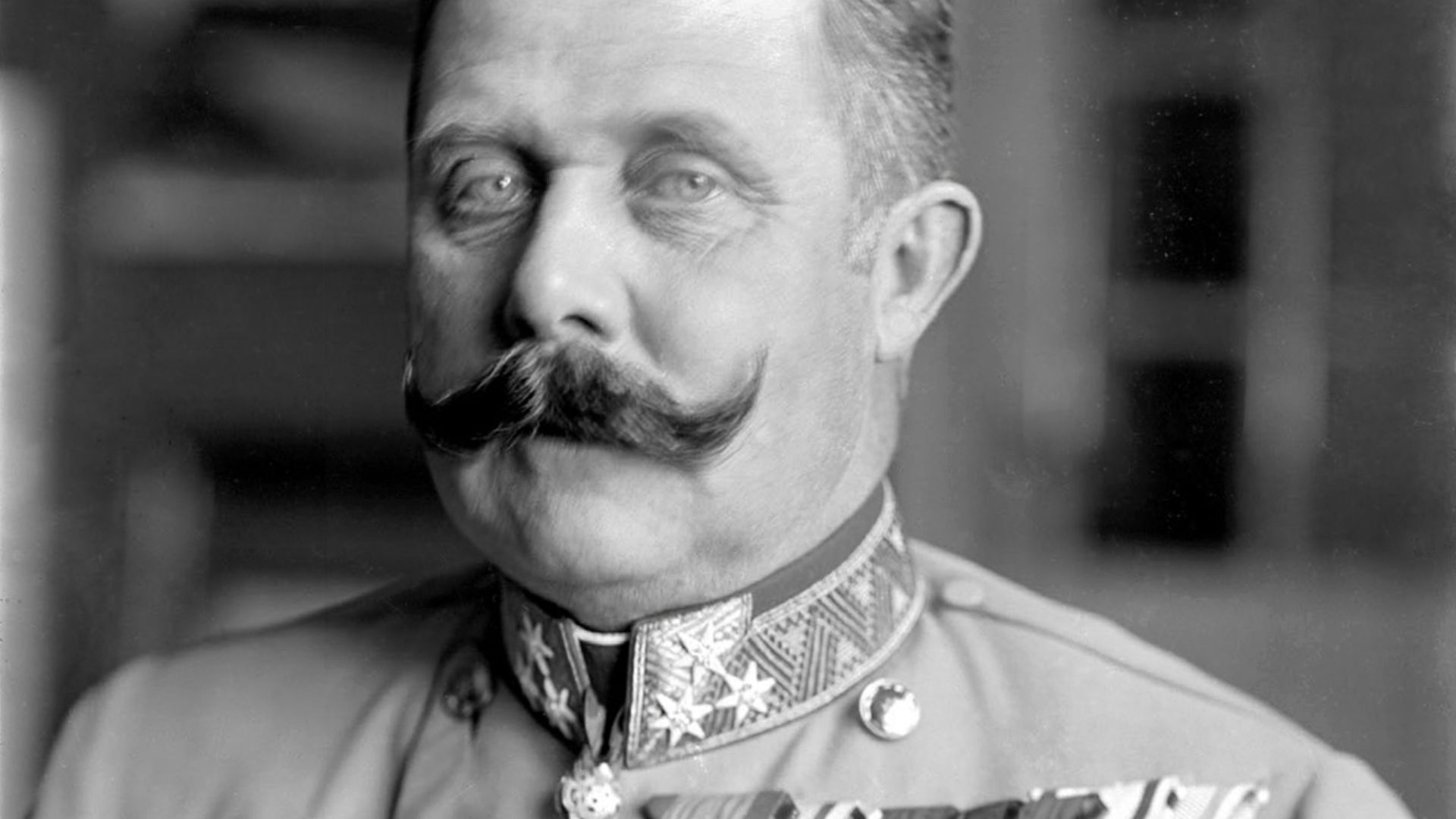 File:Ferdinand Schmutzer - Franz Ferdinand von Österreich-Este, um 1914.jpg