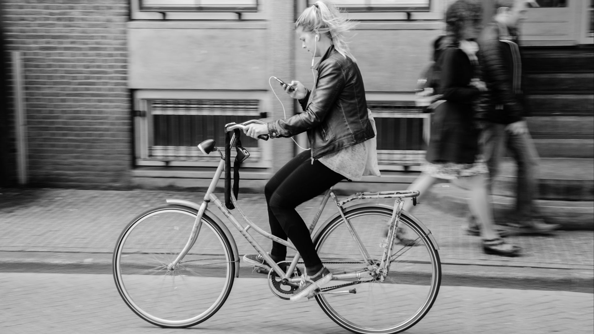 File:Cycling Amsterdam 03.jpg