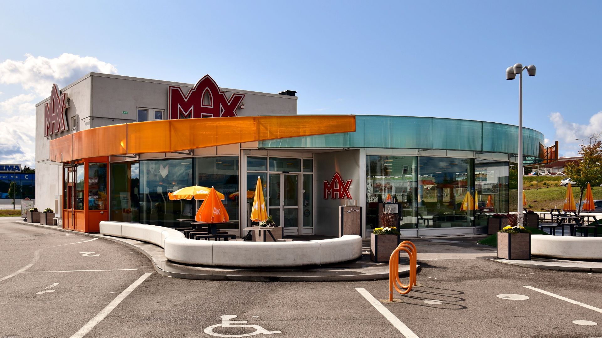 File:Max Hamburgers, Ljungby, 2019 (01).jpg