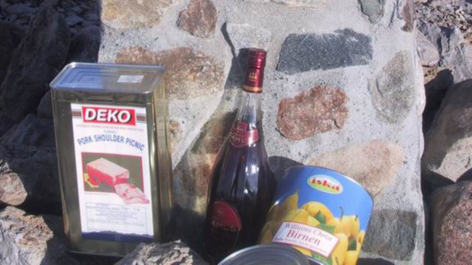 File:Hans Island 2003-08-01, HDMS Triton, Cognac & Danish Pork.jpg