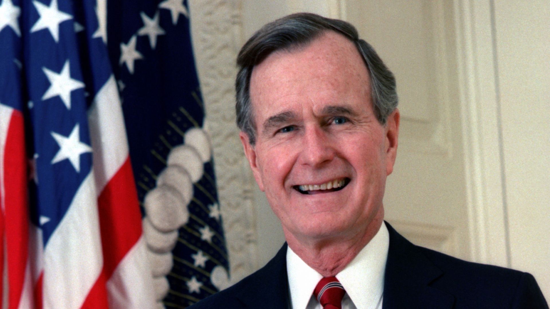 File:George H. W. Bush, President of the United States, 1989 official portrait.jpg
