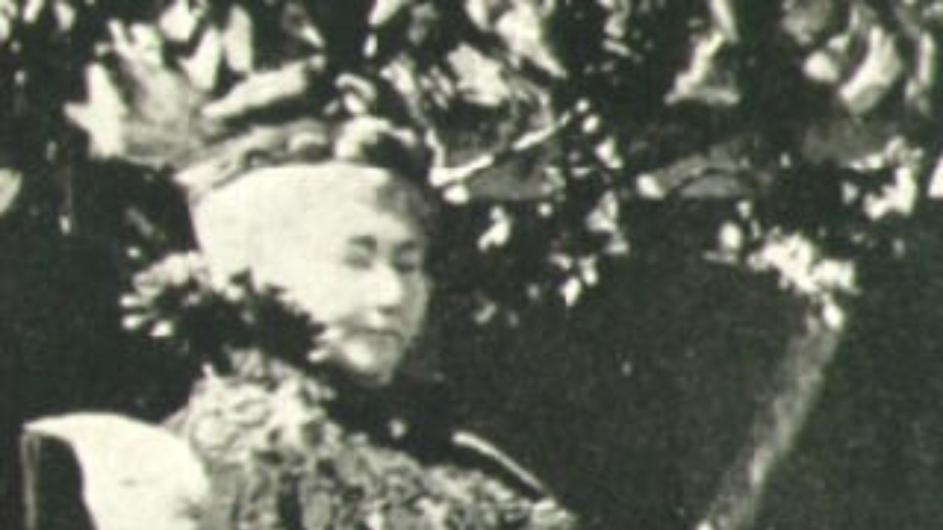 File:Sarah Winchester.jpg