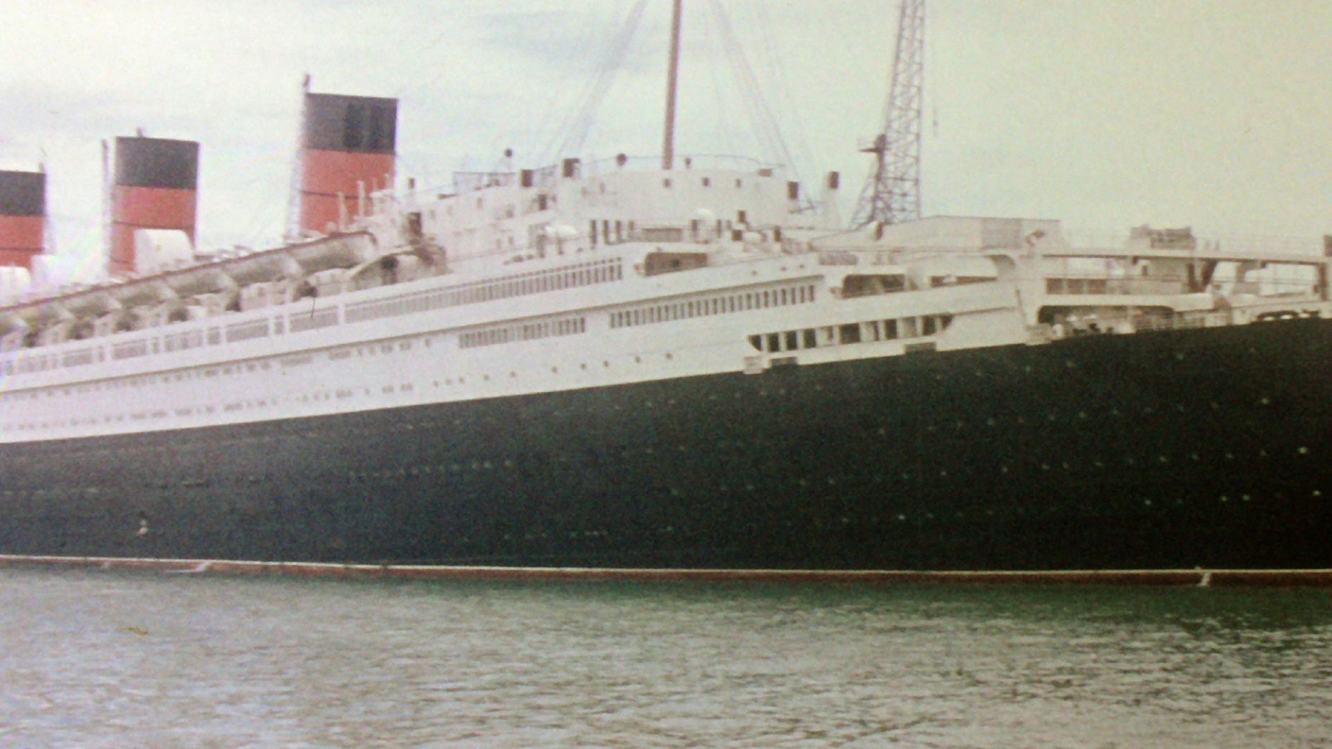 File:RMS Queen Mary GJE.jpg
