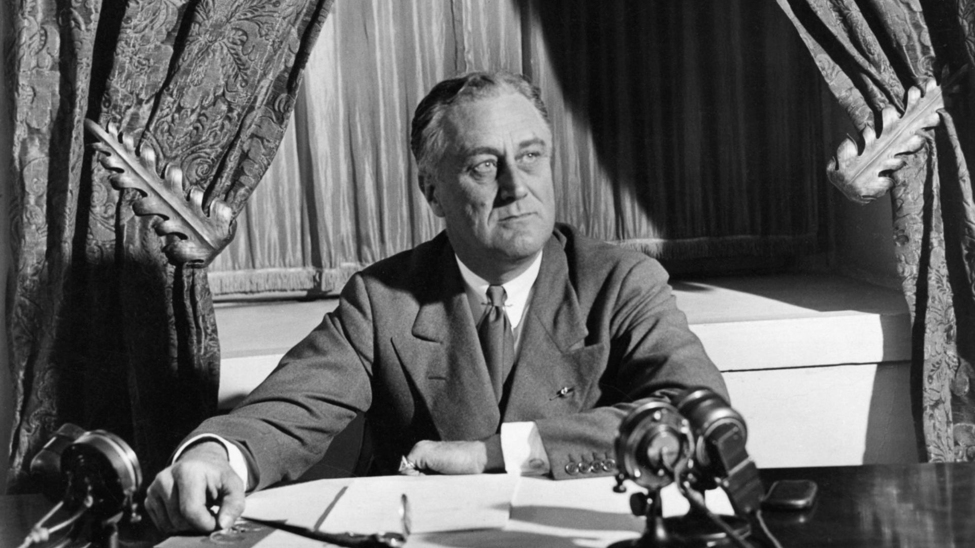 File:FDR-March-12-1933.jpg