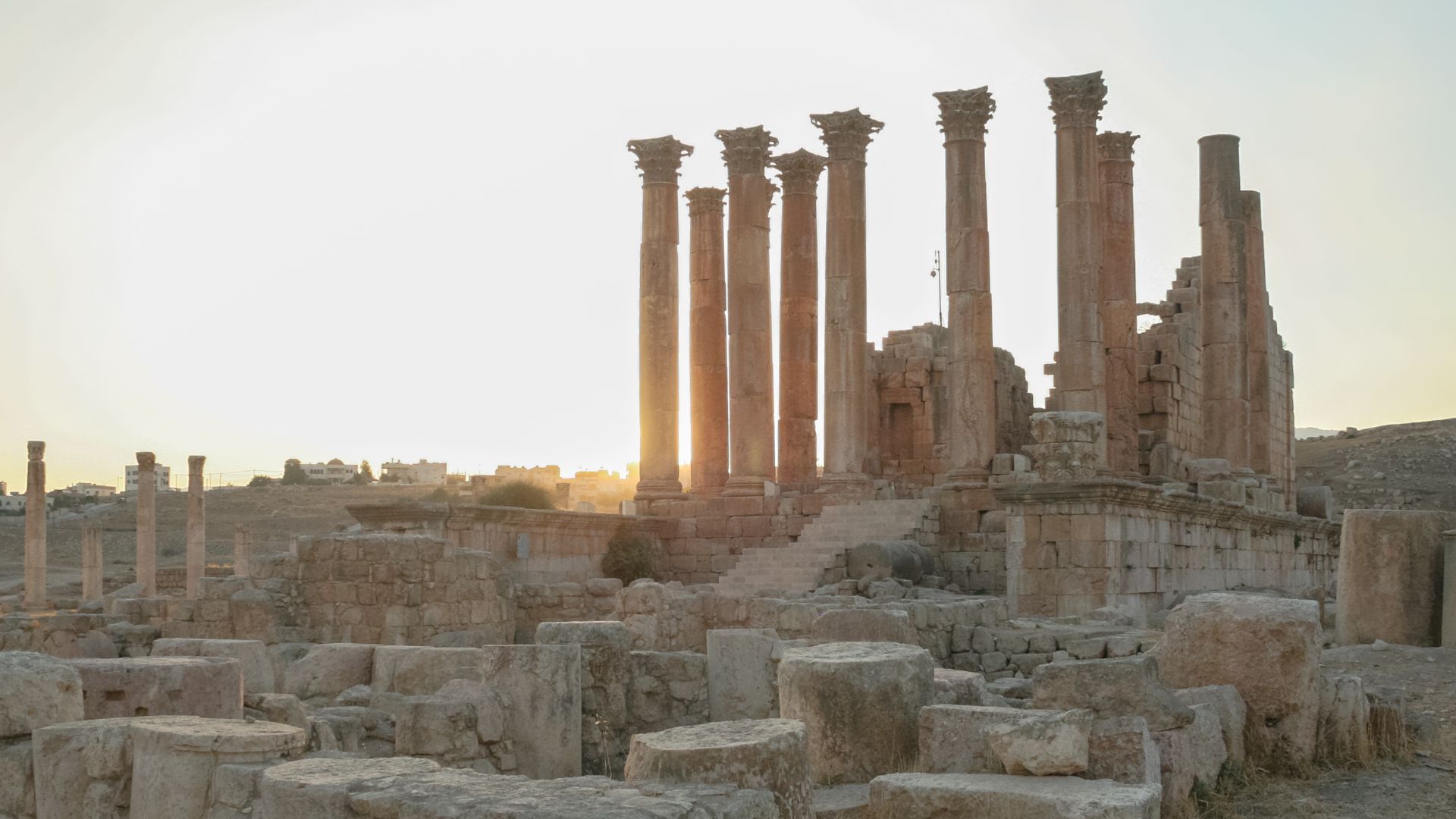 File:Temple of Artemis, Jerash, Jordan2.jpg