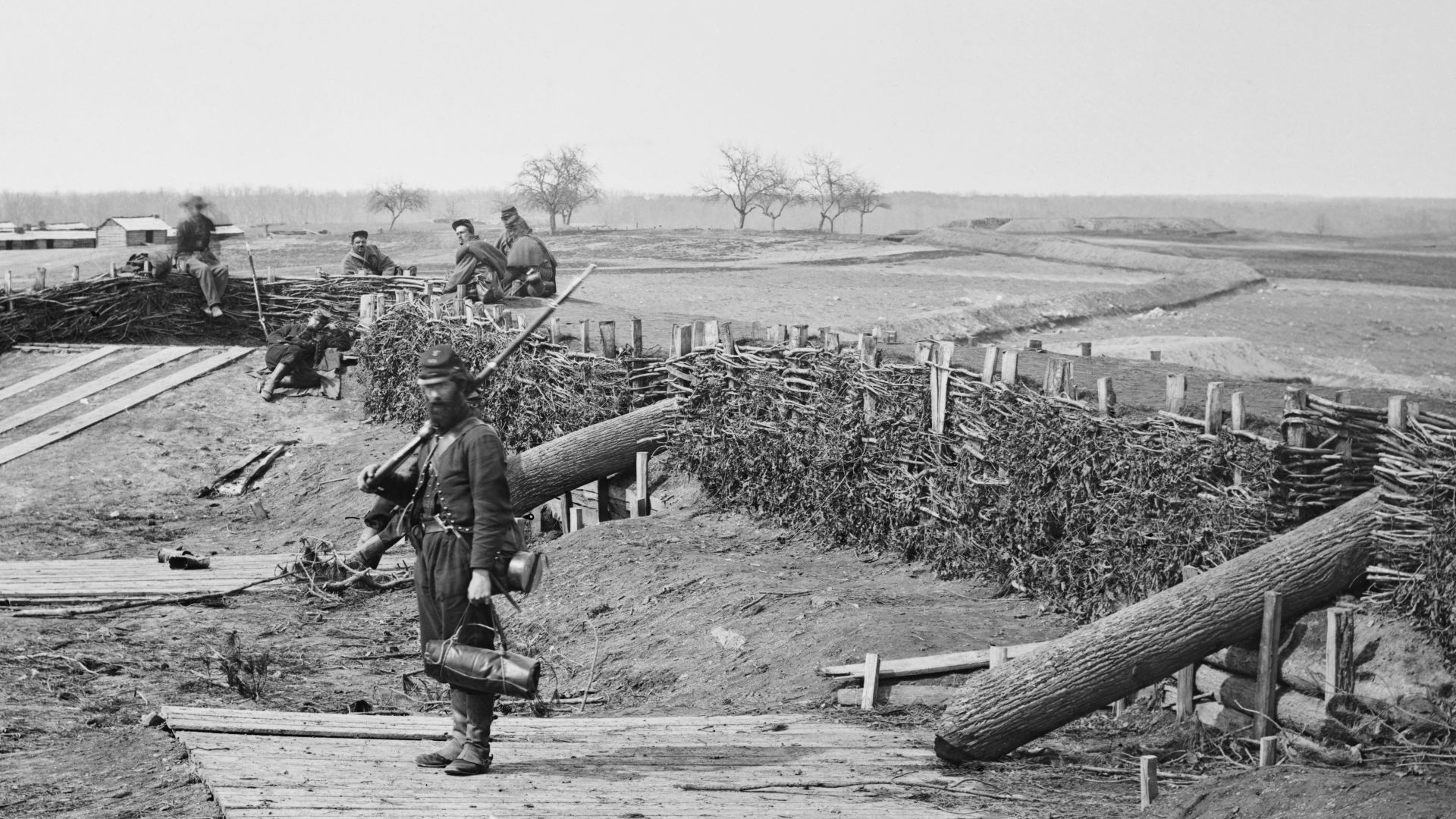 File:Centreville, VA, Quaker Guns in the fort on the heights.jpg