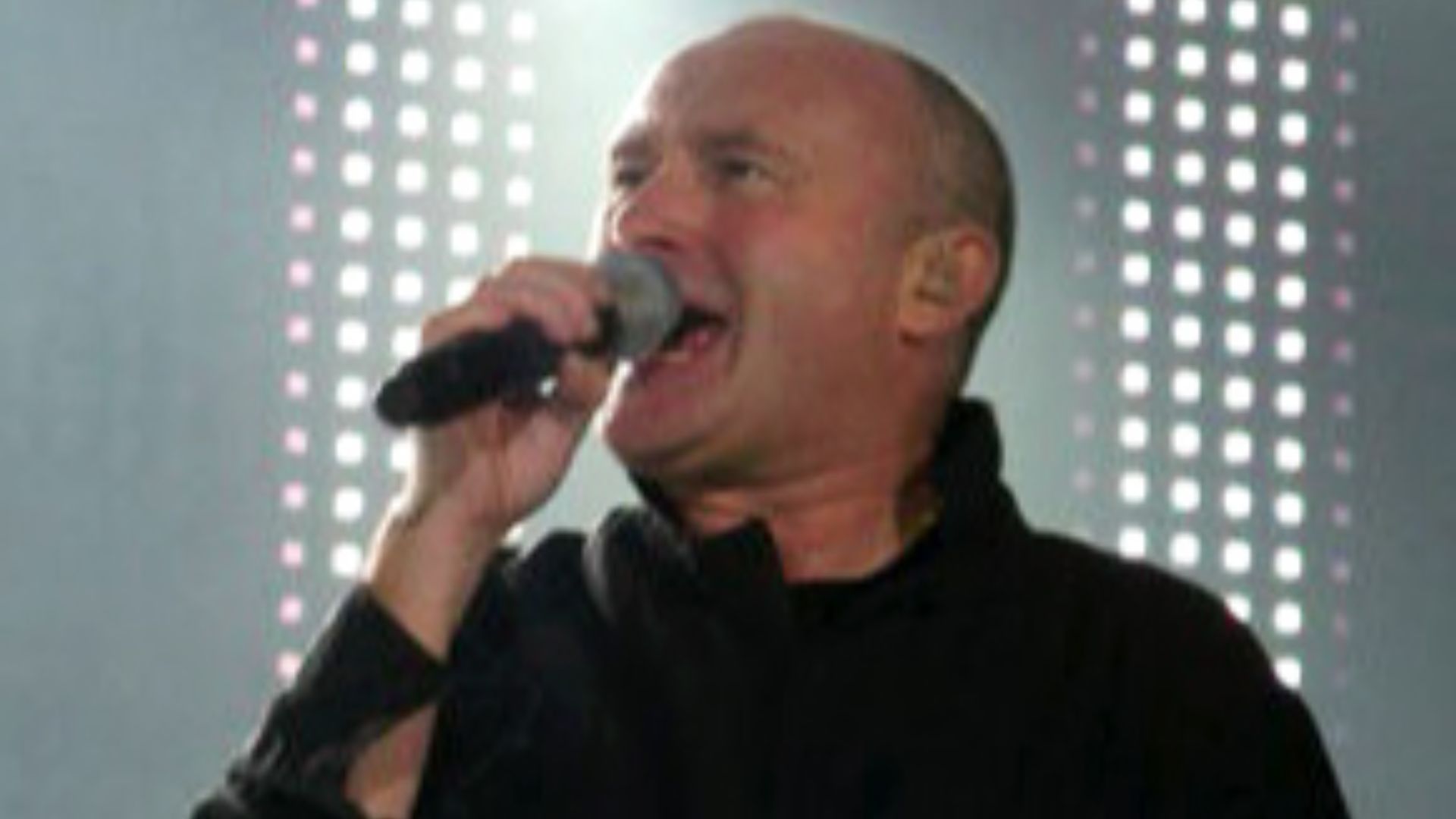 File:Phil Collins Duesseldorf.jpg