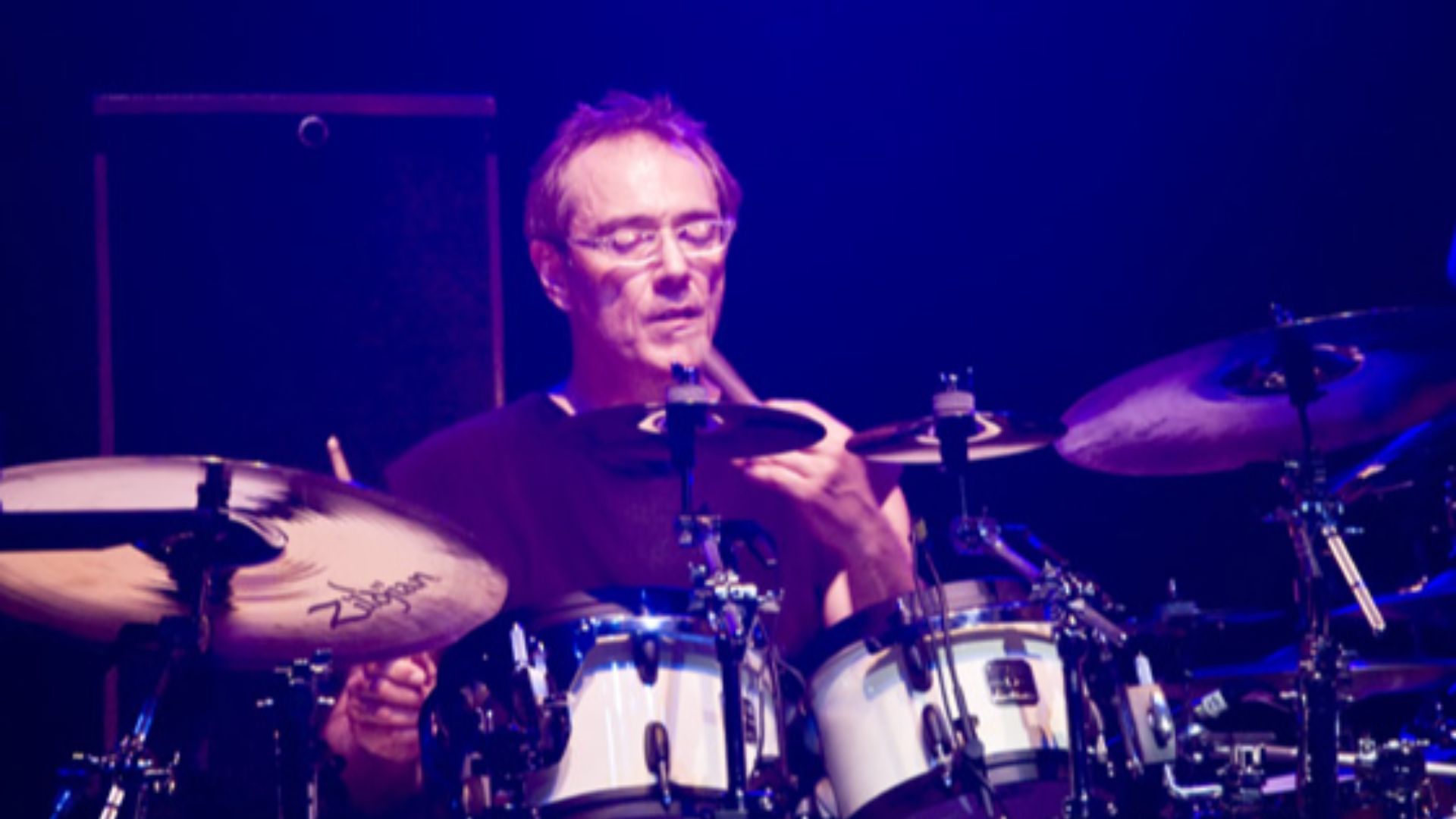 File:Vinnie Colaiuta.jpg