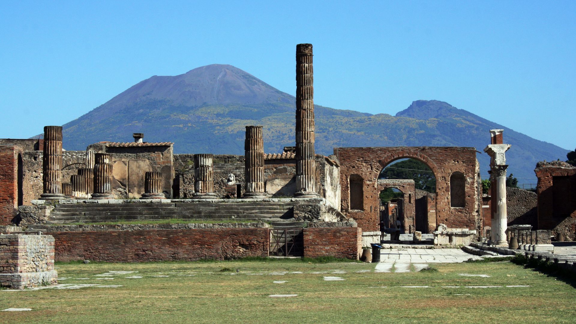 File:Pompeii (4873744179).jpg