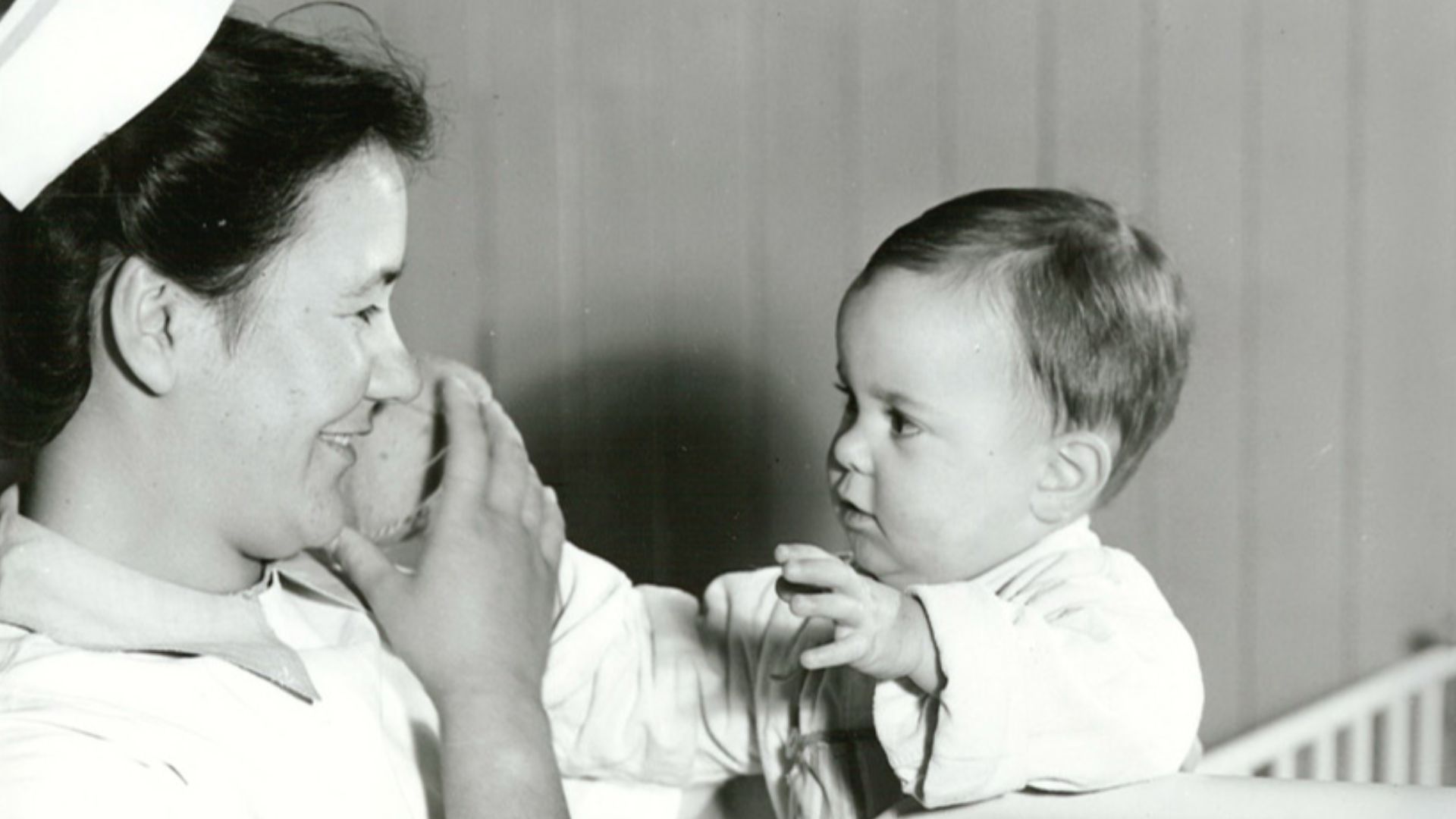 File:Nurse with baby, Hutt Hospital.jpg