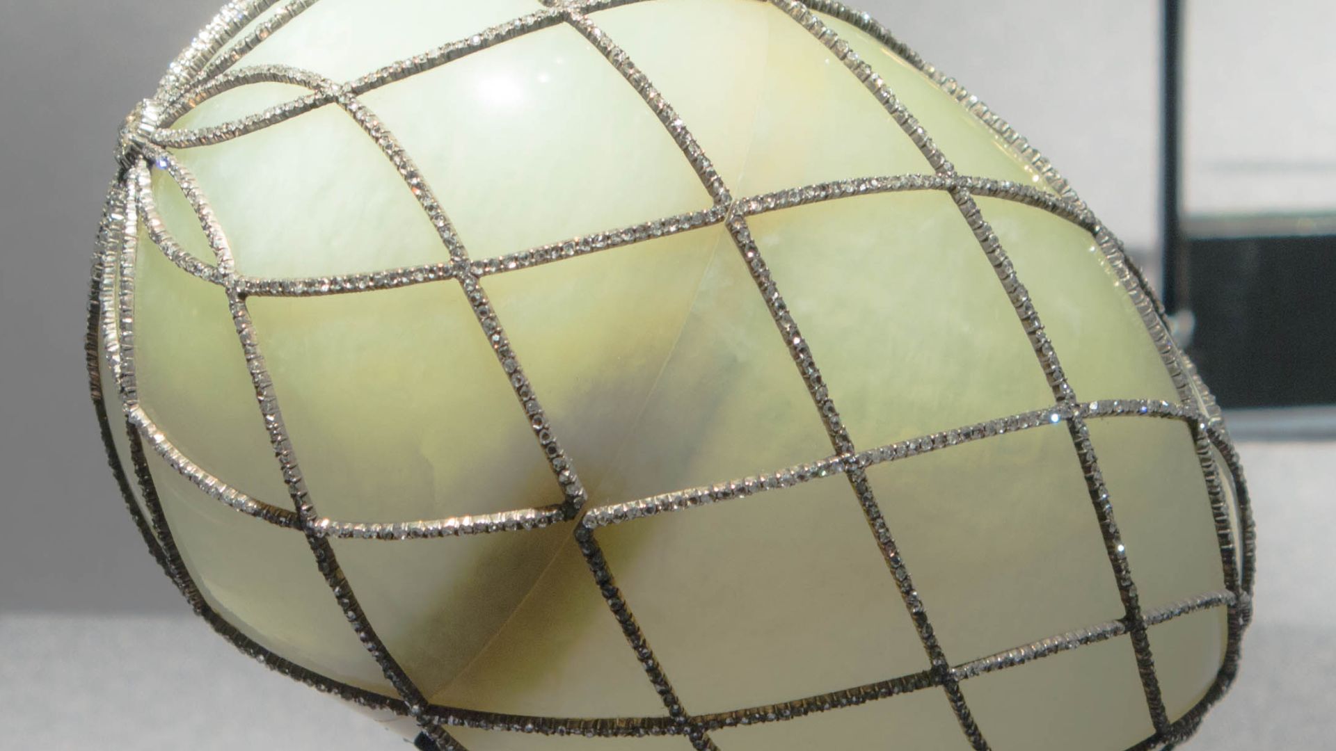 File:Diamond Trellis Egg.jpg