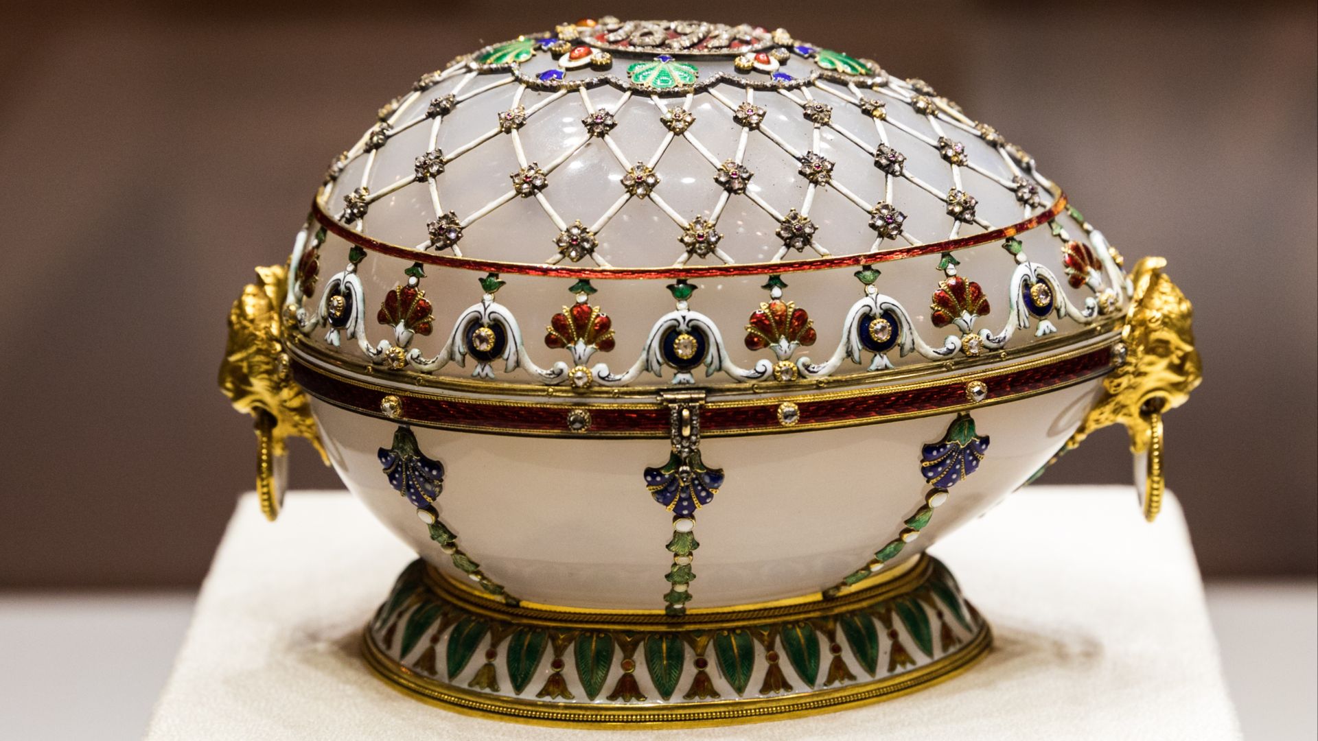 File:Fabergé museum IMG 4283 St. Petersburg, Russia (39036212332).jpg