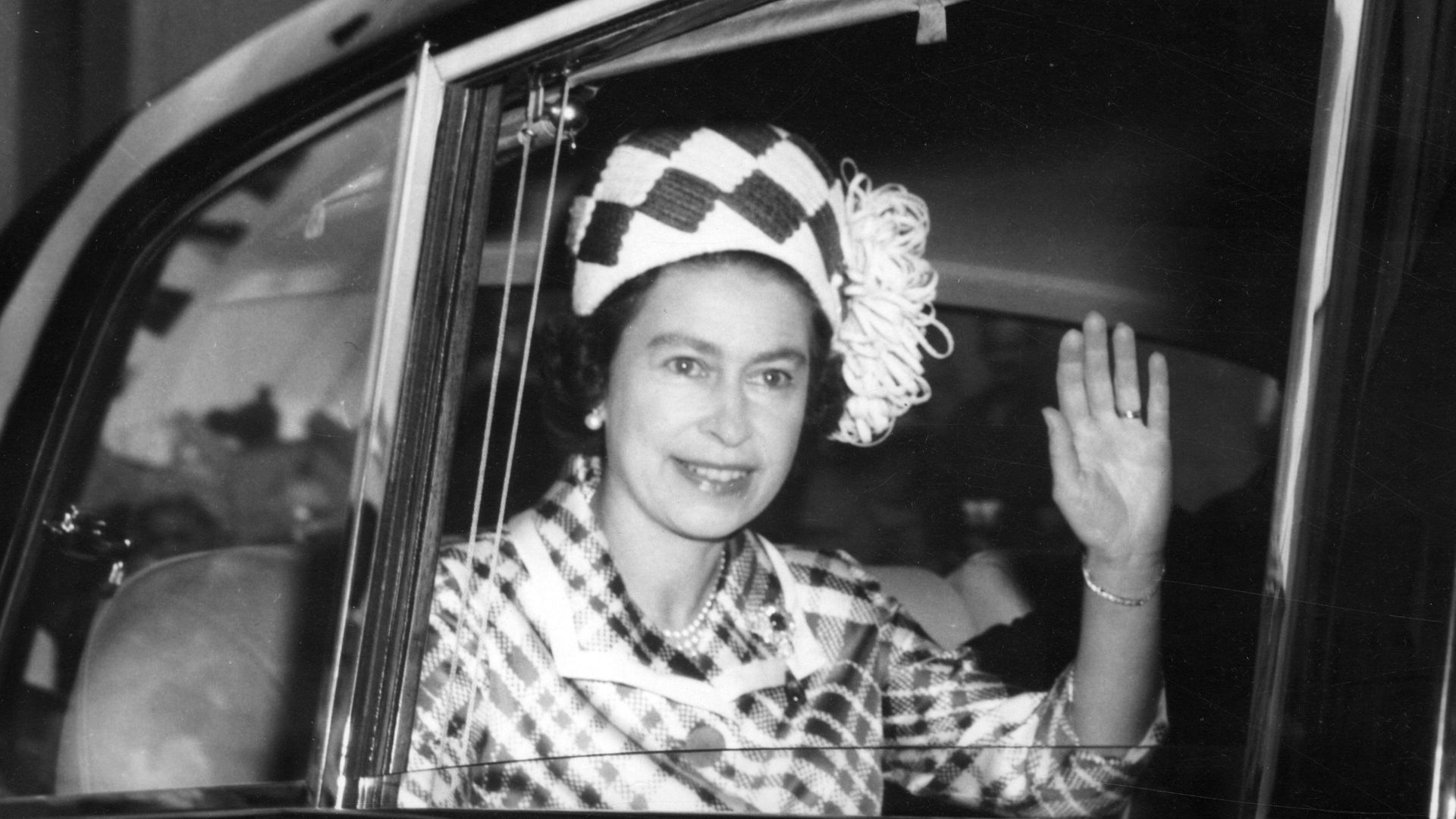 File:Elizabeth II in Queensland, Australia, 1970.jpg