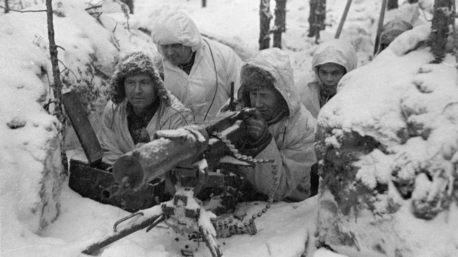 File:A Finnish Maxim M-32 machine gun nest during the Winter War.jpg