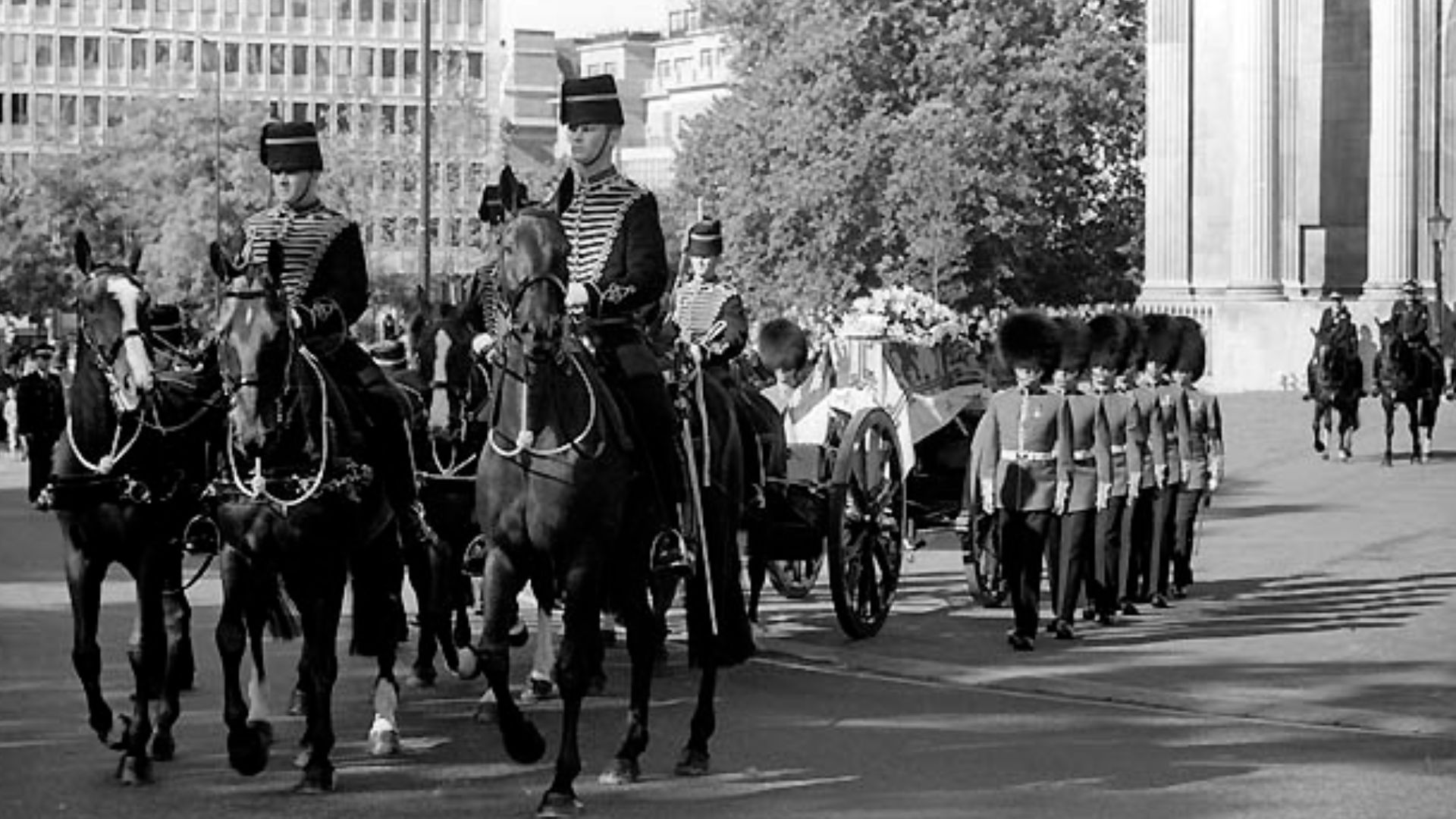 File:Princess Diana Funeral St James Park 1997.jpg