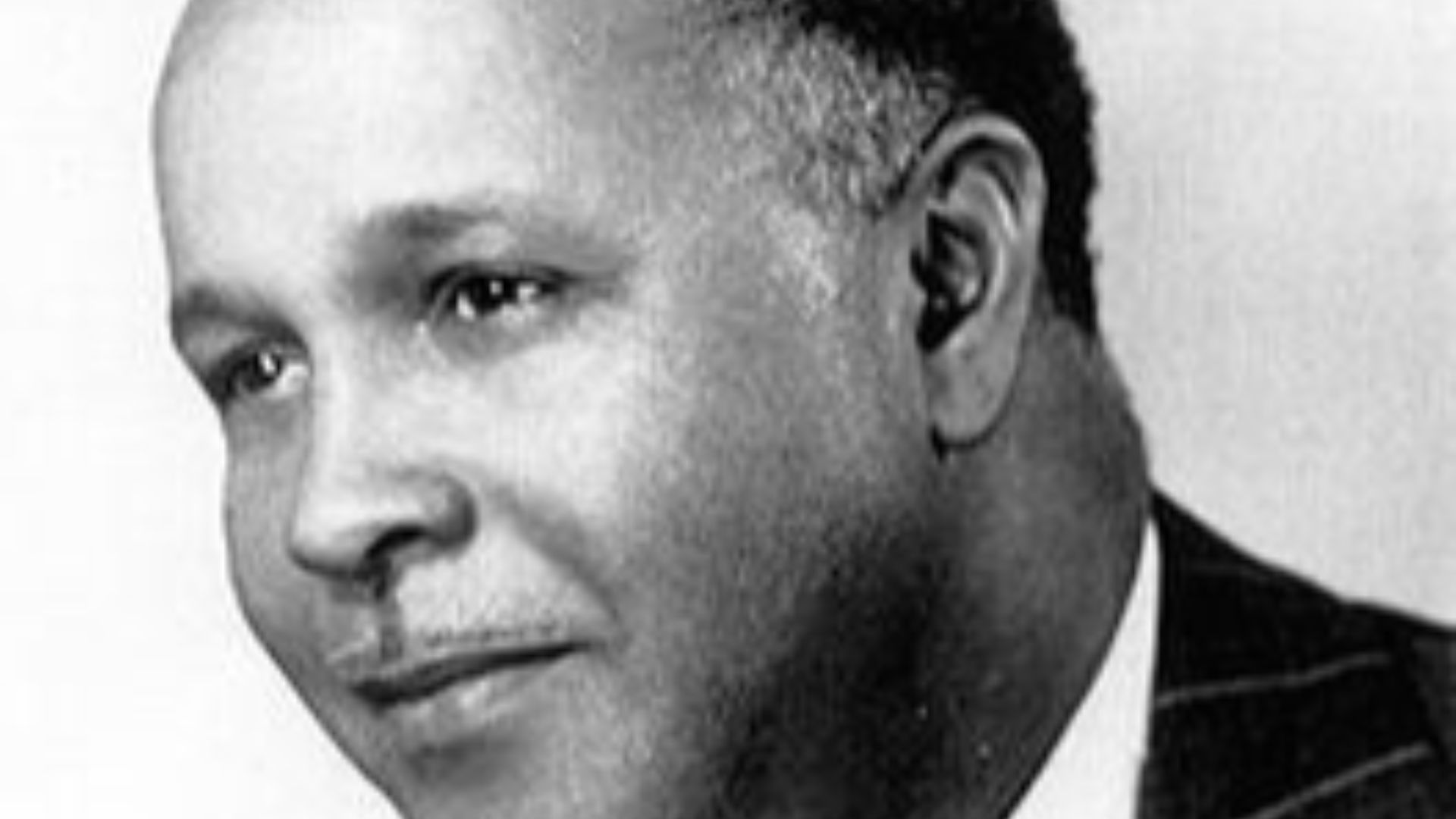 File:Percy Lavon Julian (1899-1975) facing left.png