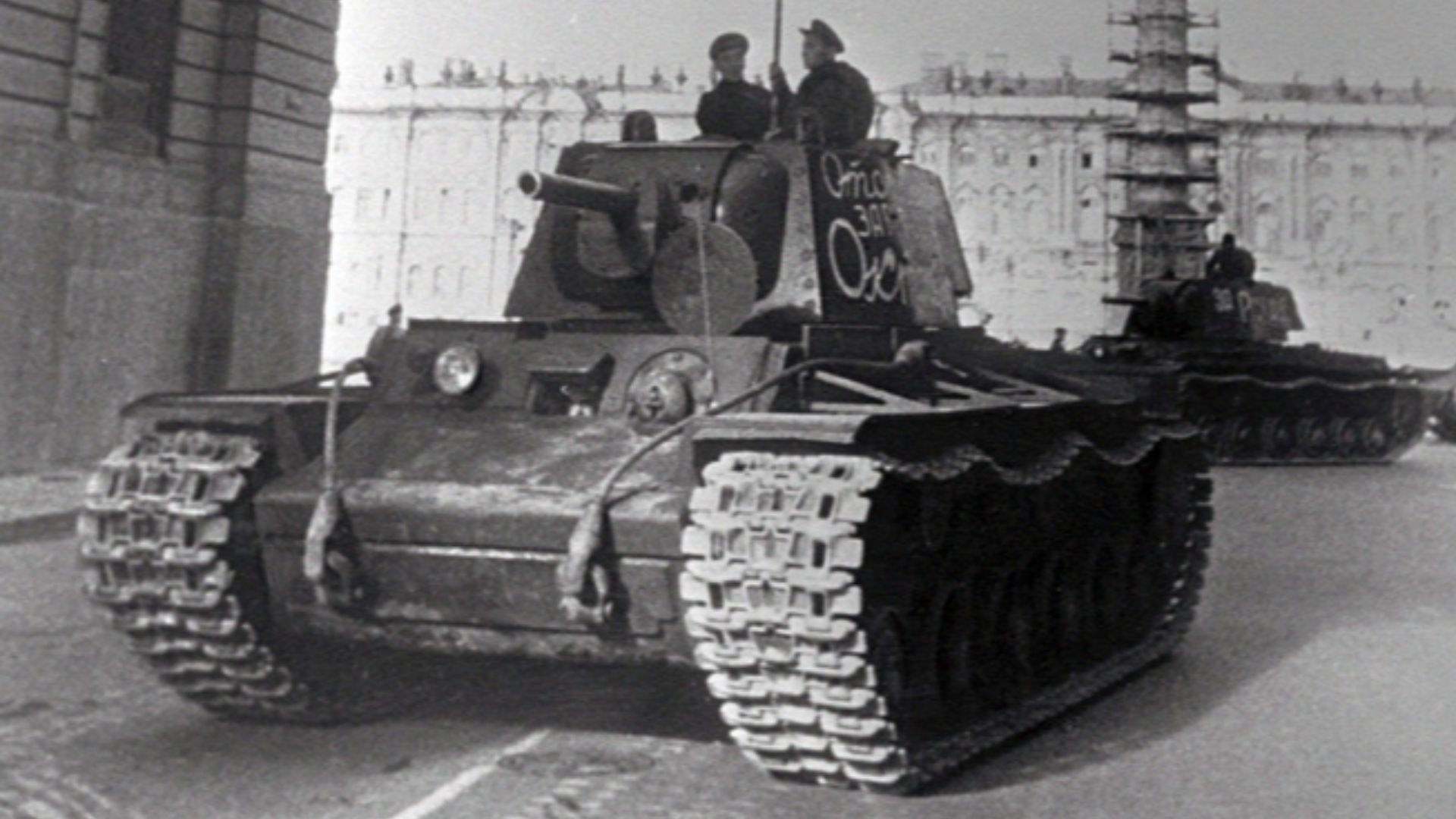 File:RIAN archive 306 Tanks going to the front.jpg