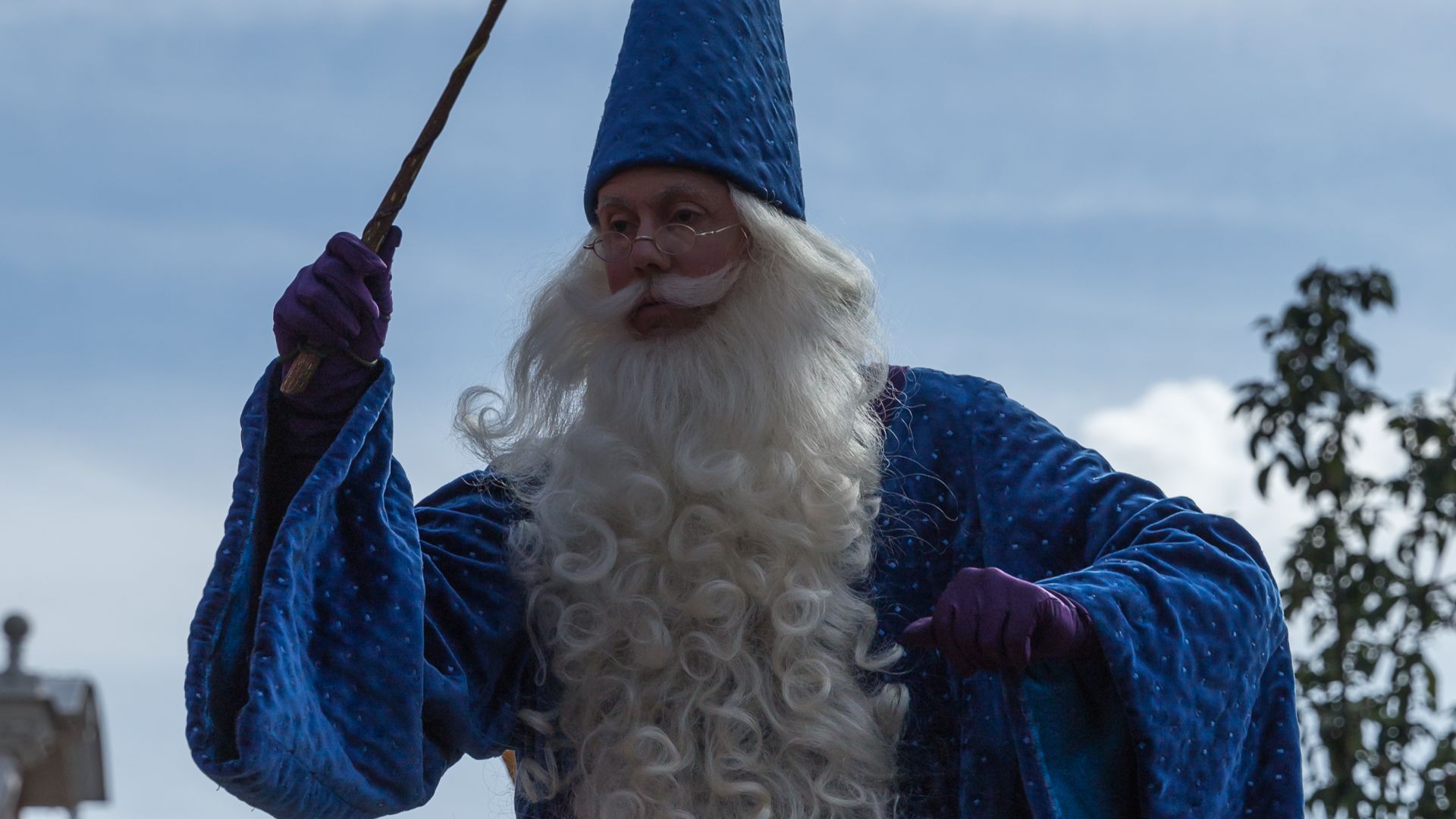 File:Merlin l'Enchanteur - 20150804 16h44 (10919).jpg