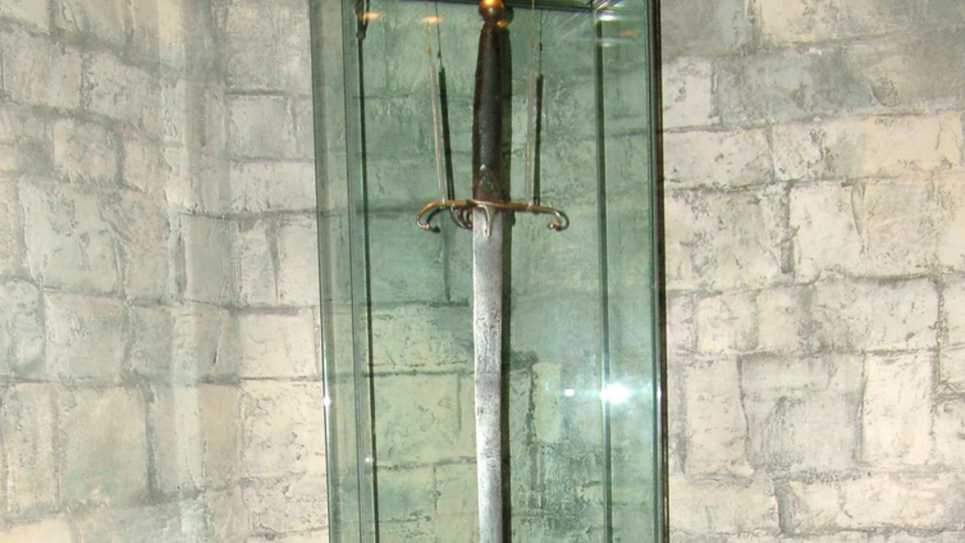 File:Wallace sword.jpg