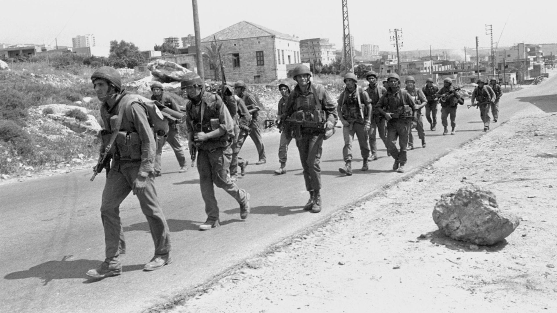 File:כוחותינו במלחמת שלום הגליל, 1982.jpg