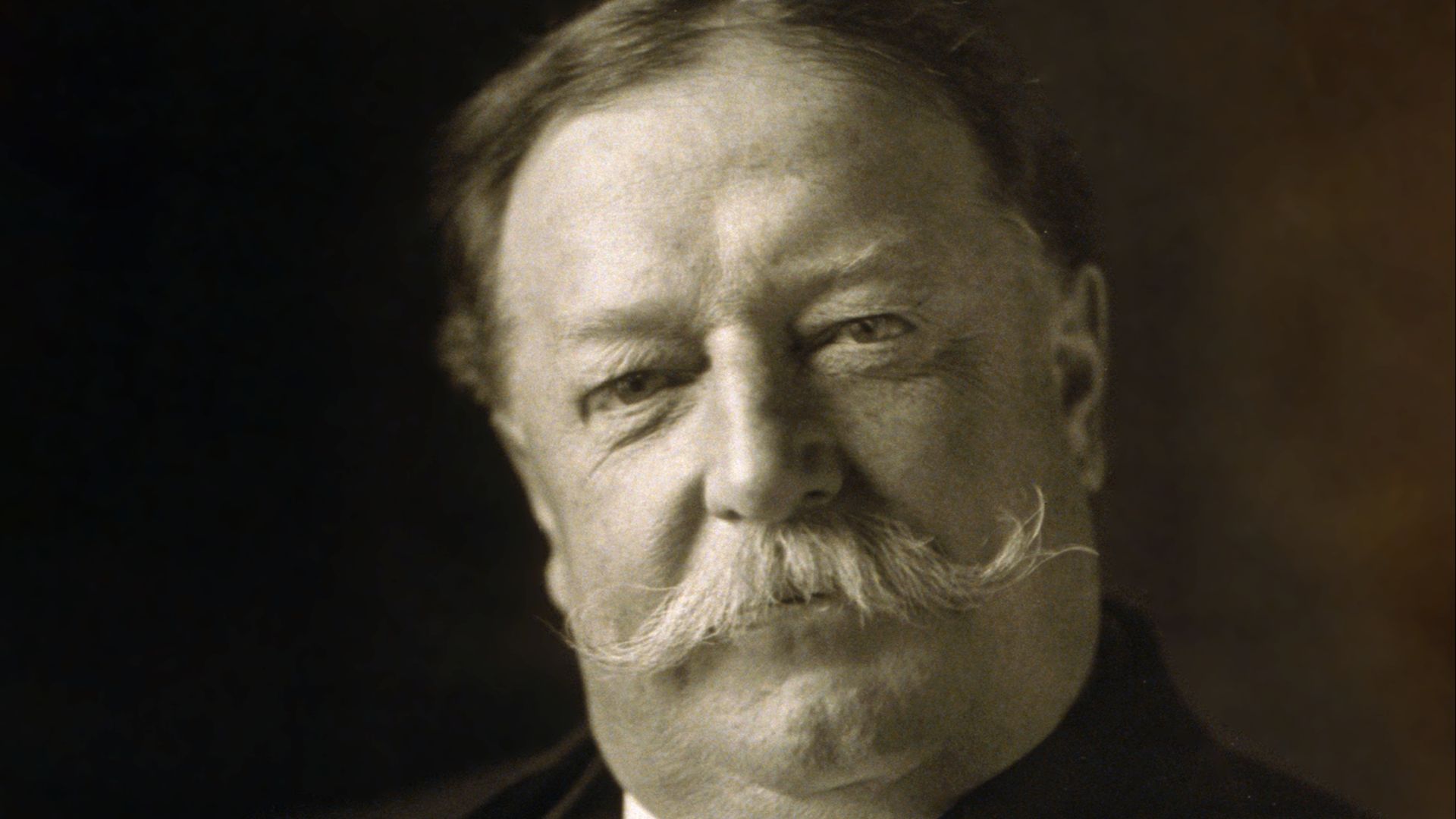 File:William Howard Taft, head-and-shoulders portrait, facing front.jpg