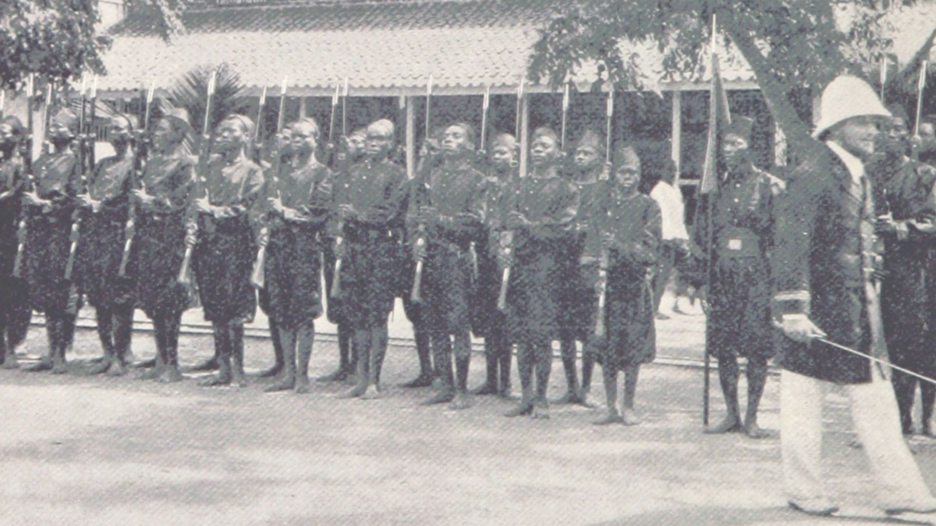 File:196 Boma. - La revu.jpg