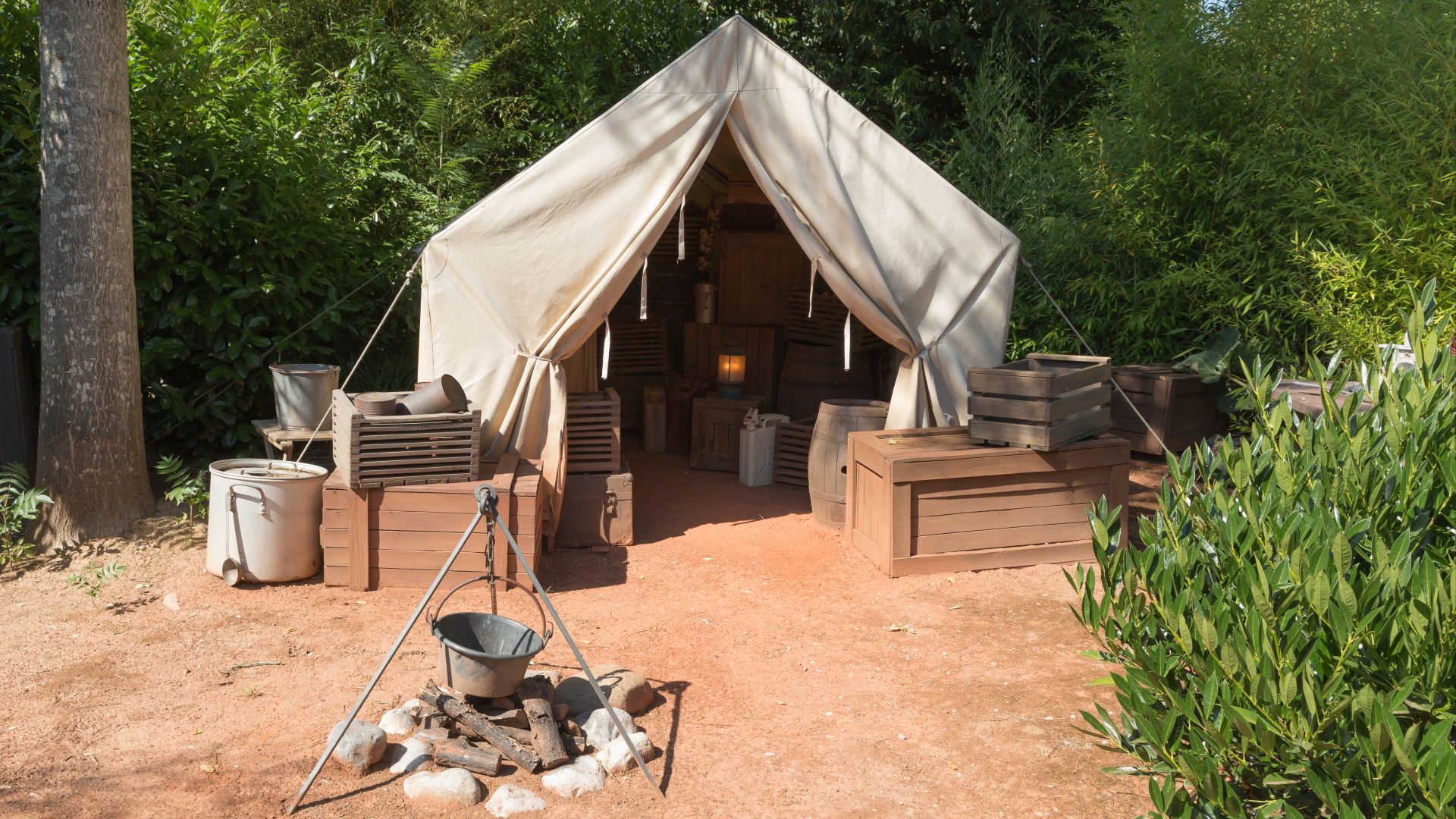 File:Campement - 20150802 15h44 (10723).jpg