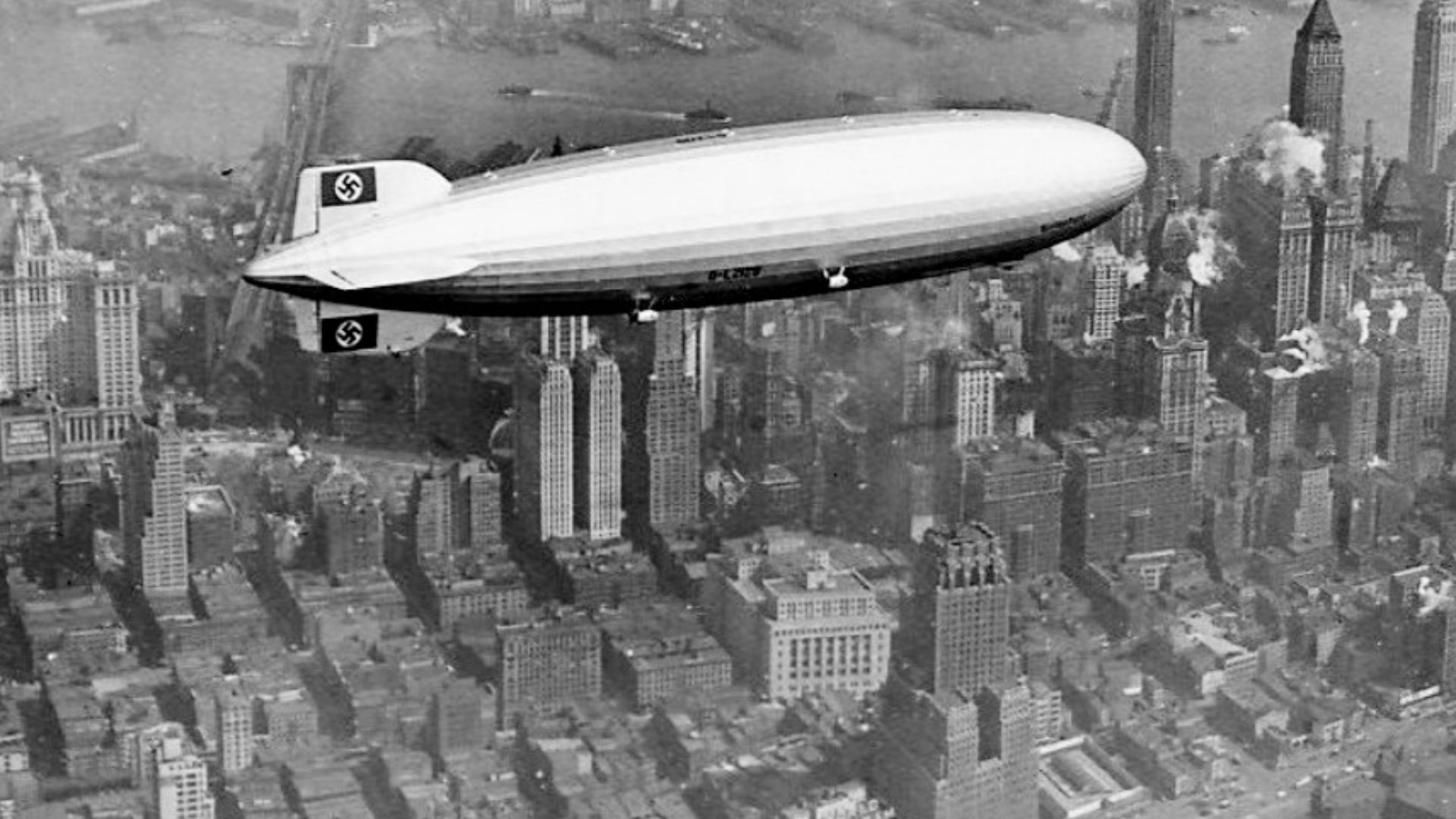 File:Hindenburg over New York 1937.jpg